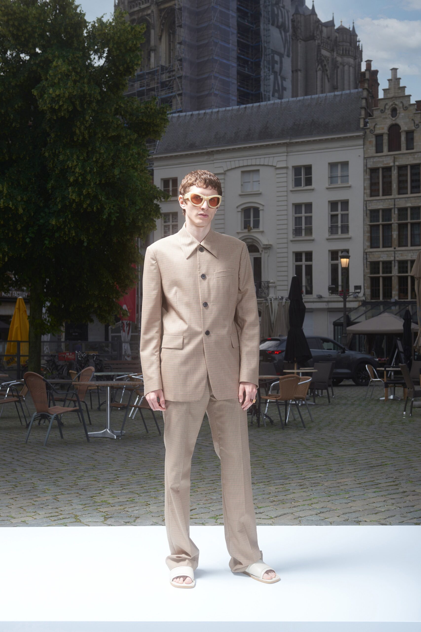 Dries Van Noten S/S 22 Menswear Look 2