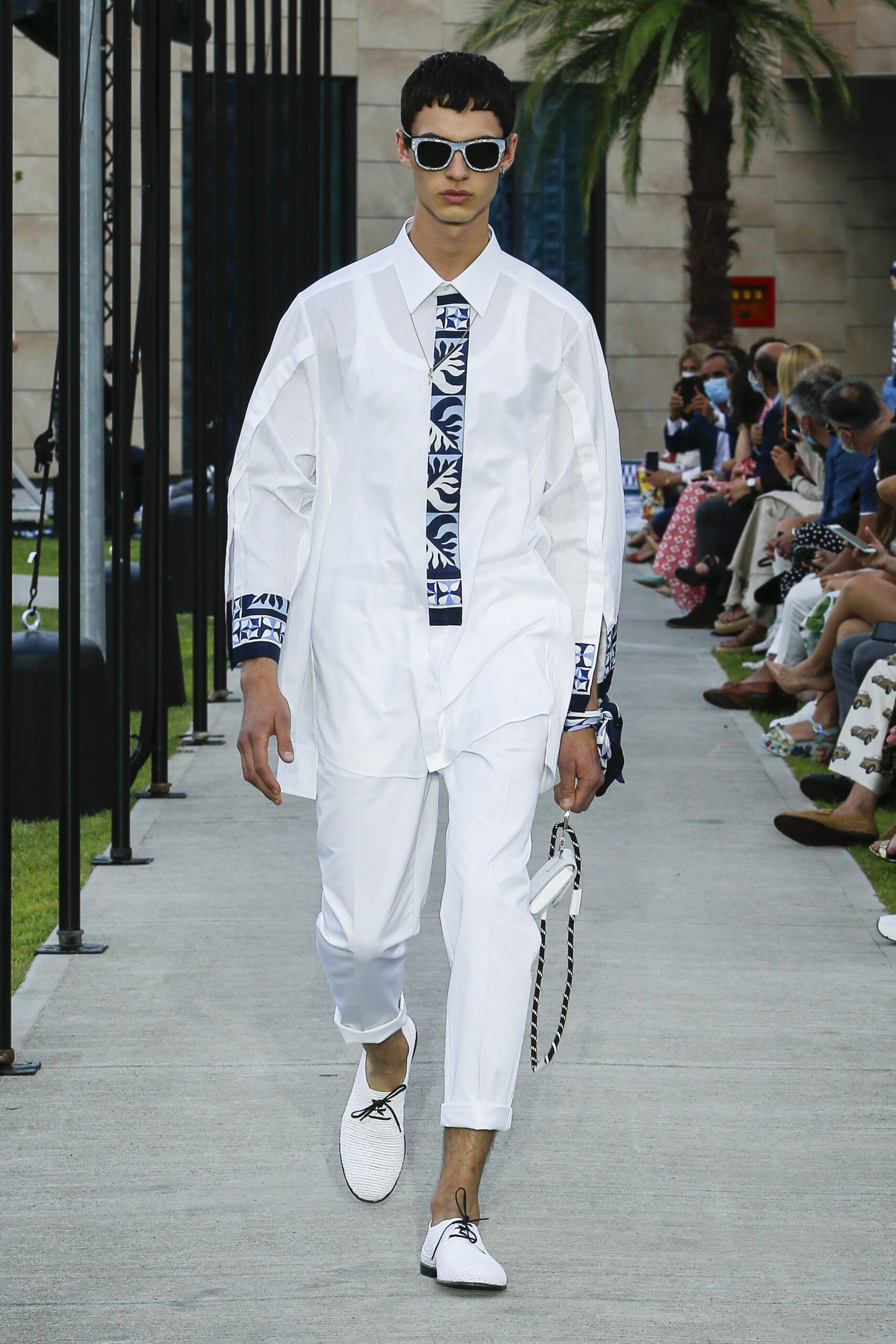 Dolce & Gabbana S/S 21 Menswear Look 3
