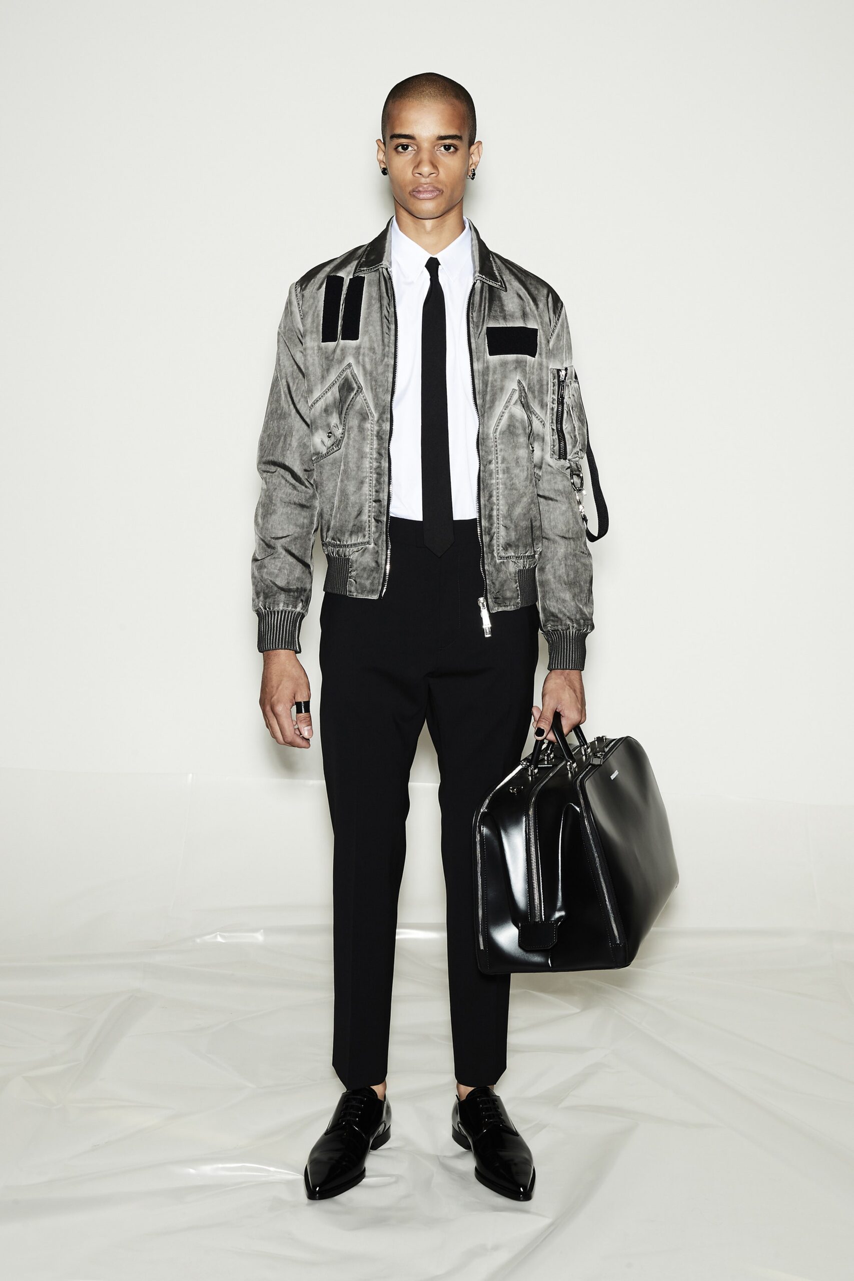 Dsquared2 S/S 21 Menswear Look 3