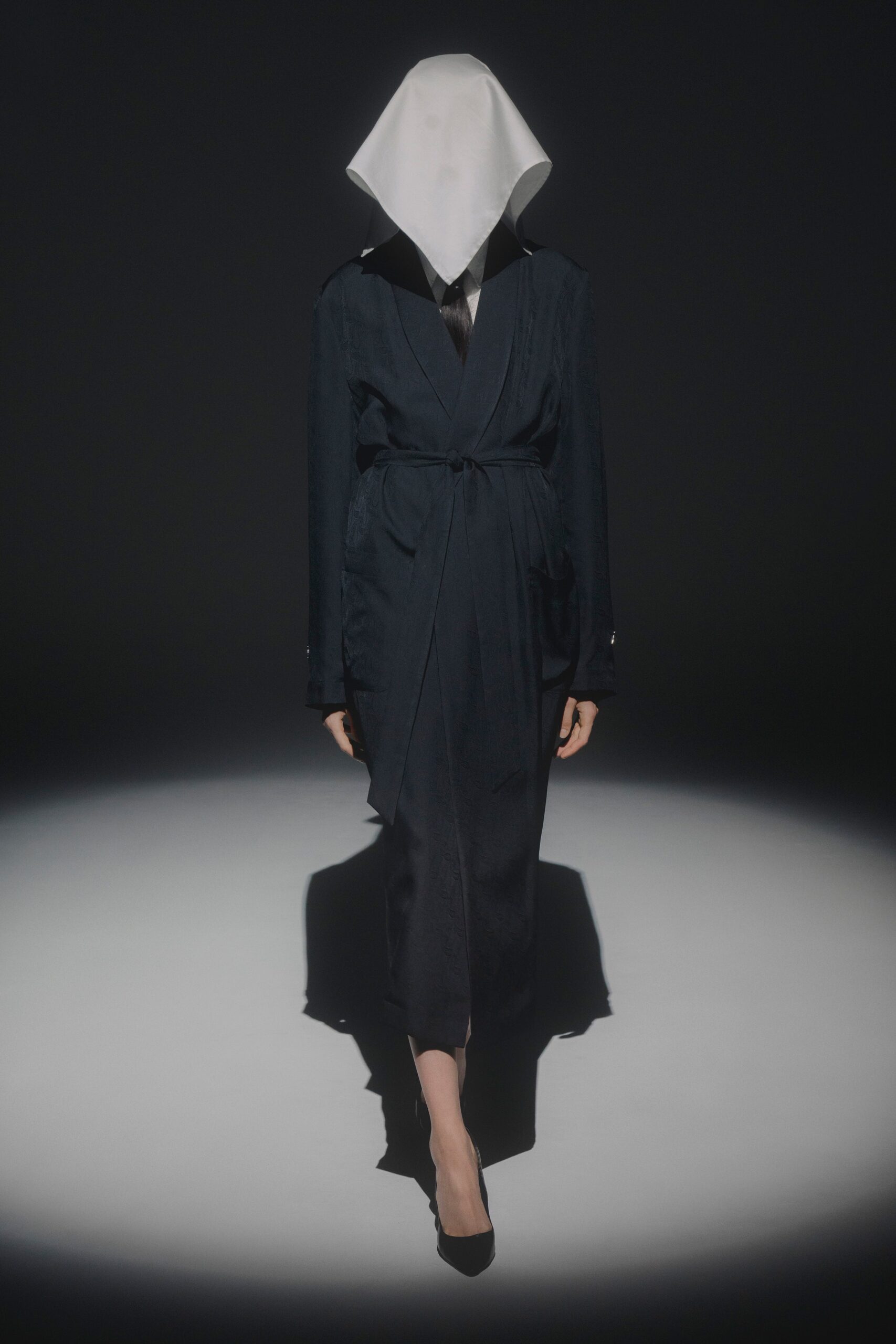 DressedUndressed Tokyo F/W 21 Look 3