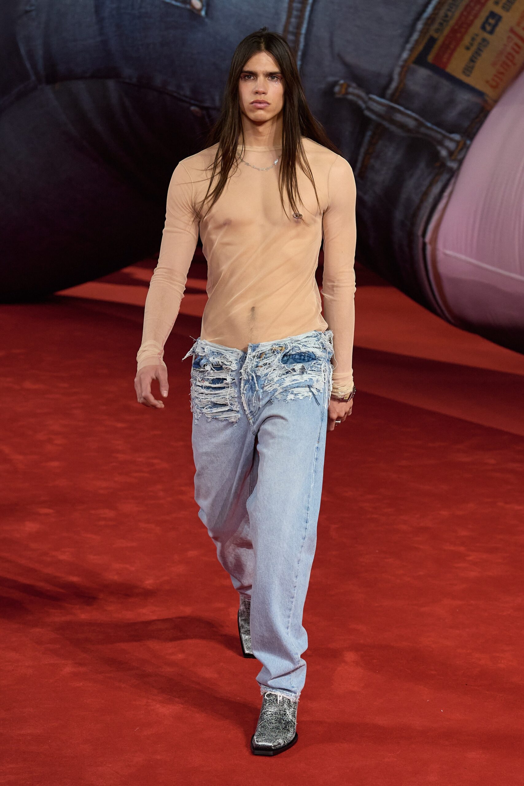 Diesel F/W 22 Look 3