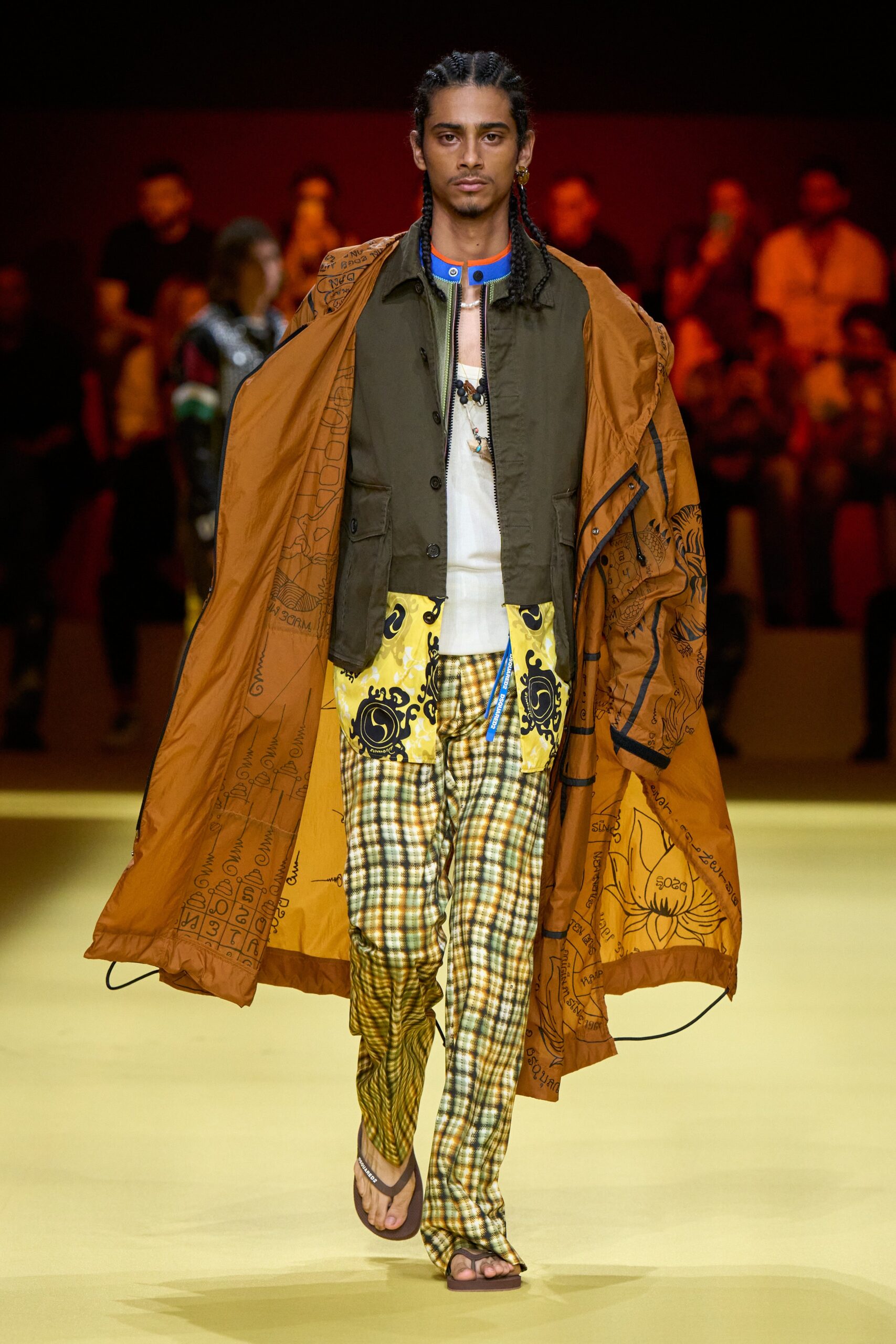 Dsquared2 S/S 23 Menswear Look 3