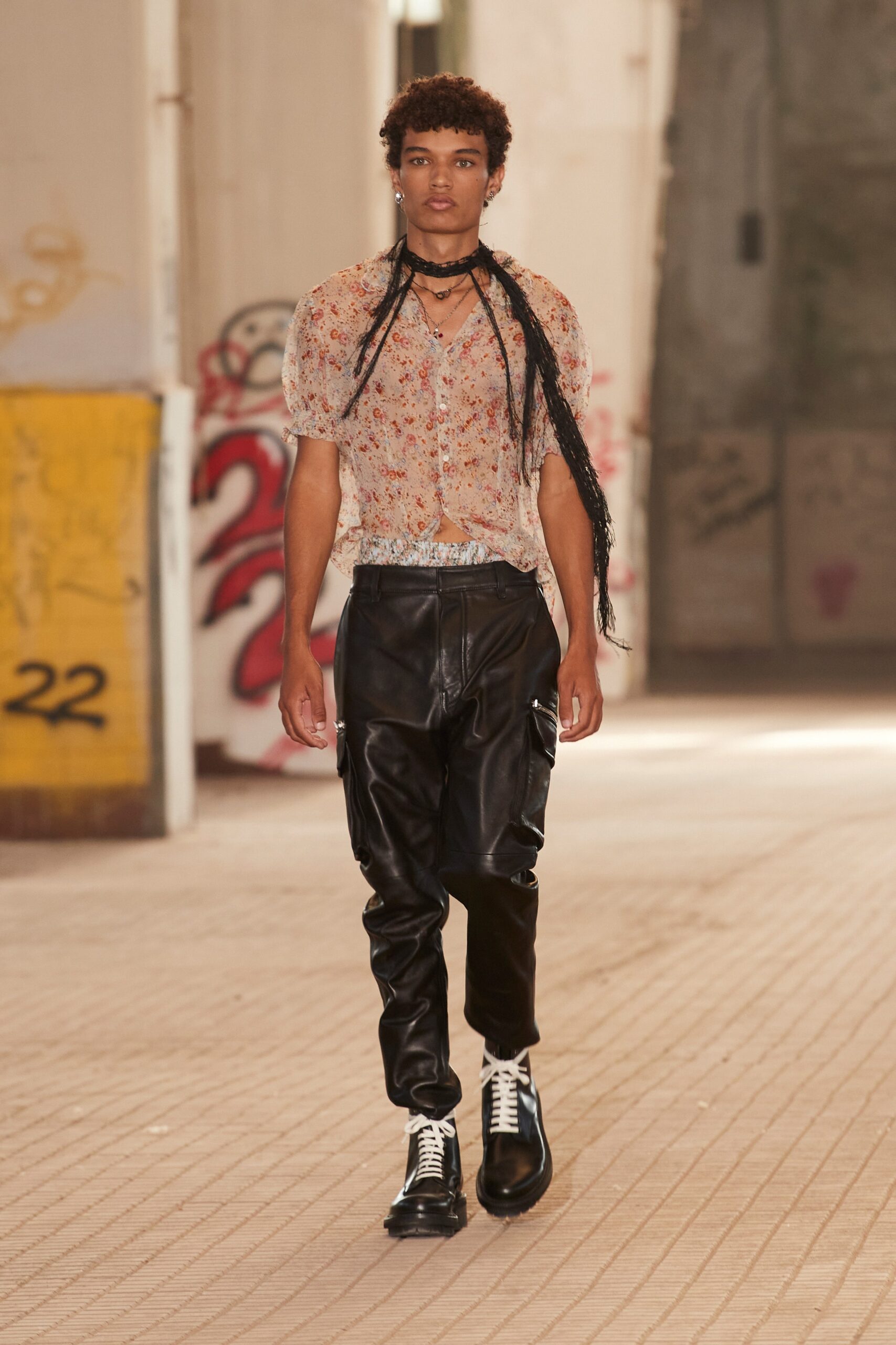 Dsquared2 S/S 22 Menswear Look 4
