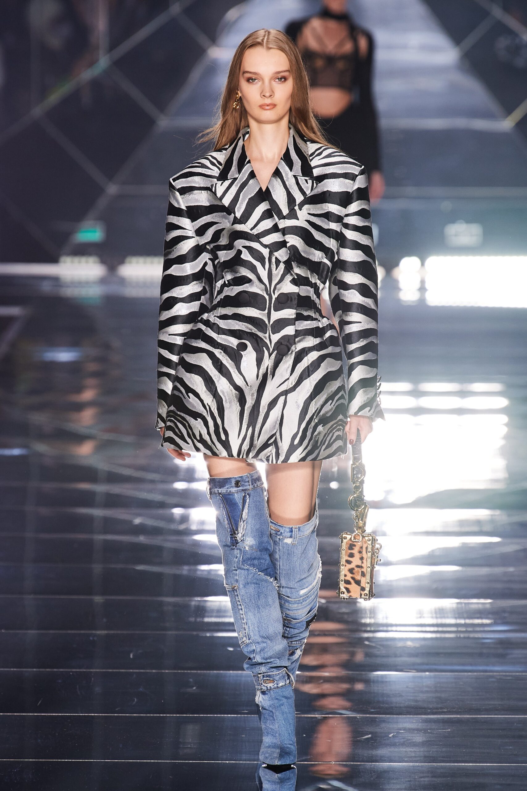 Dolce & Gabbana S/S 22 Look 4