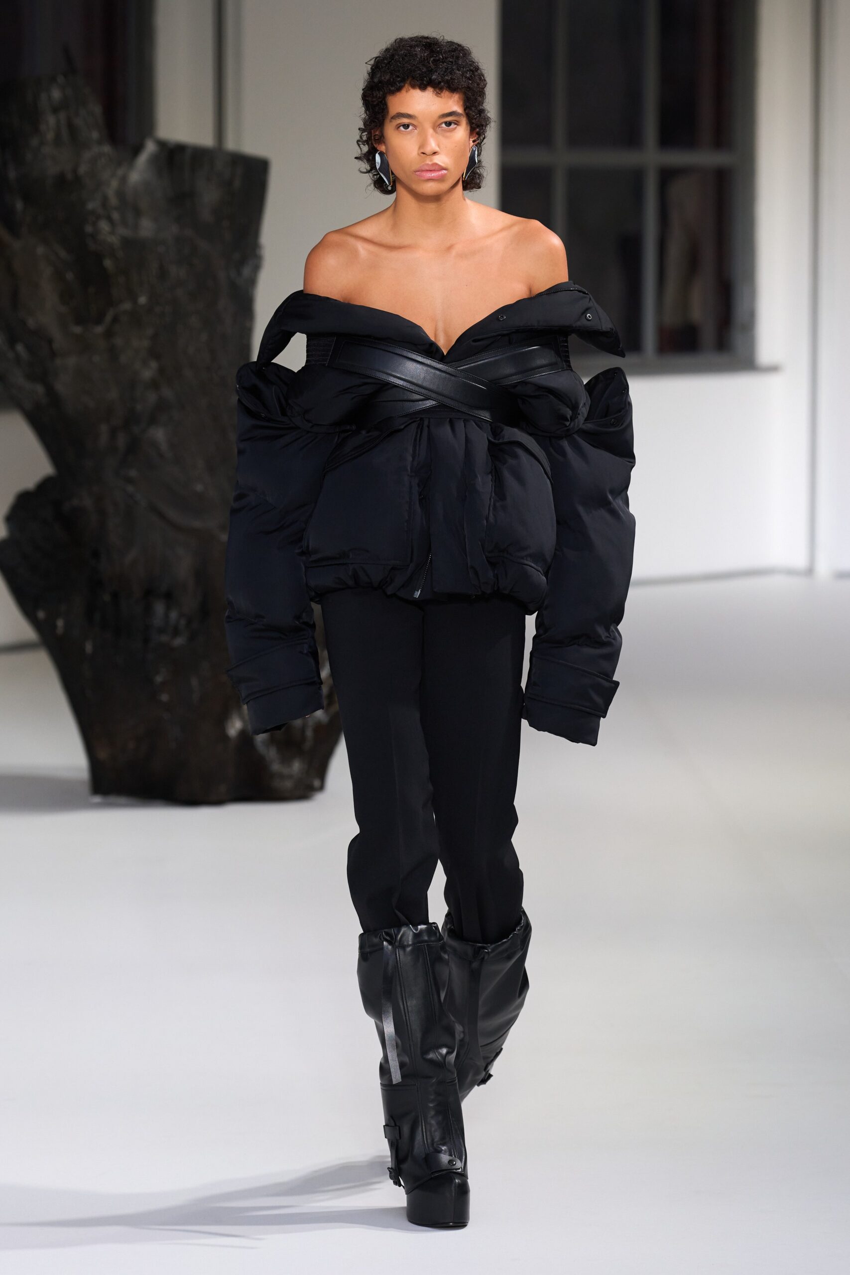 Del Core F/W 23 Look 13