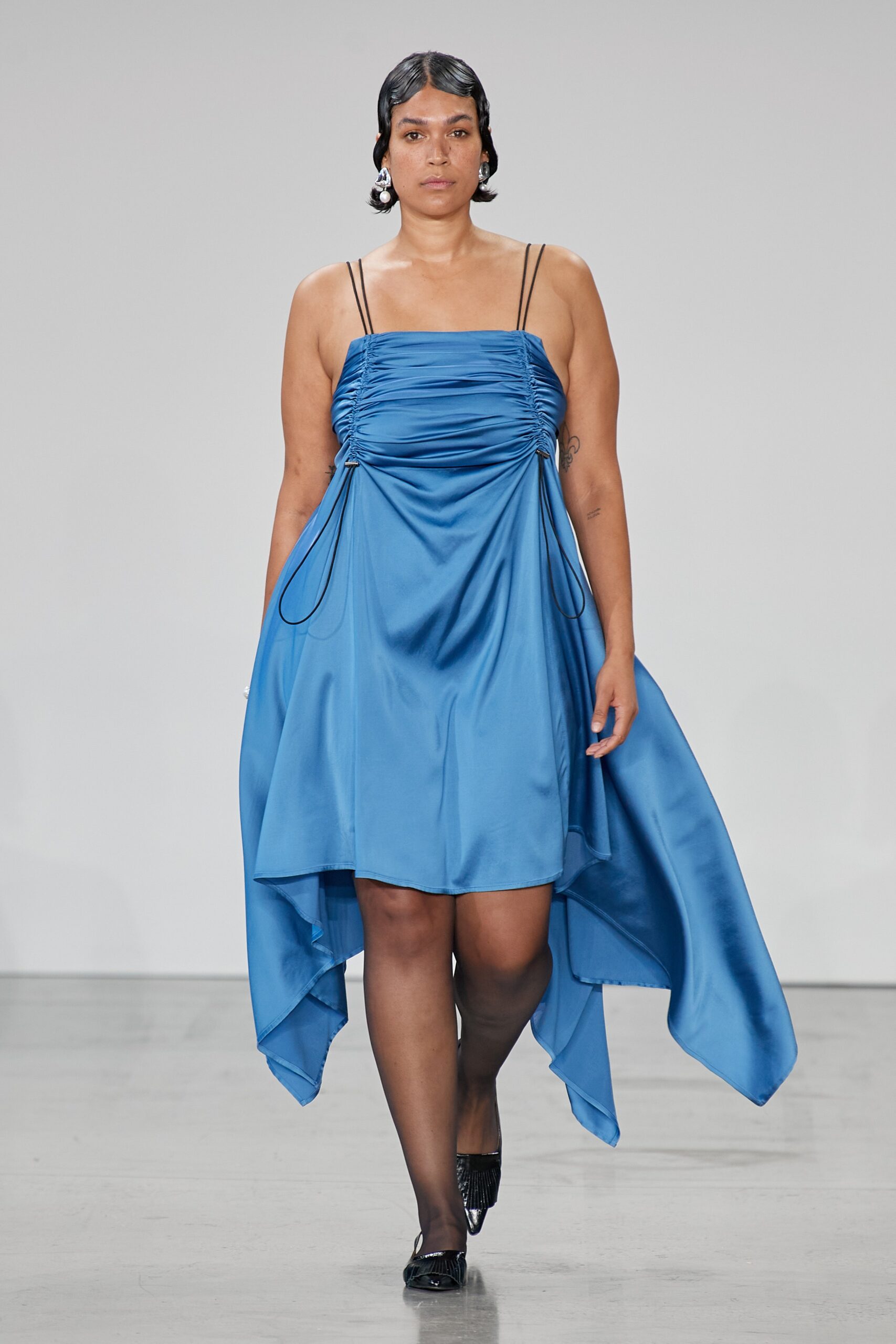 Deveaux S/S 23 Look 4
