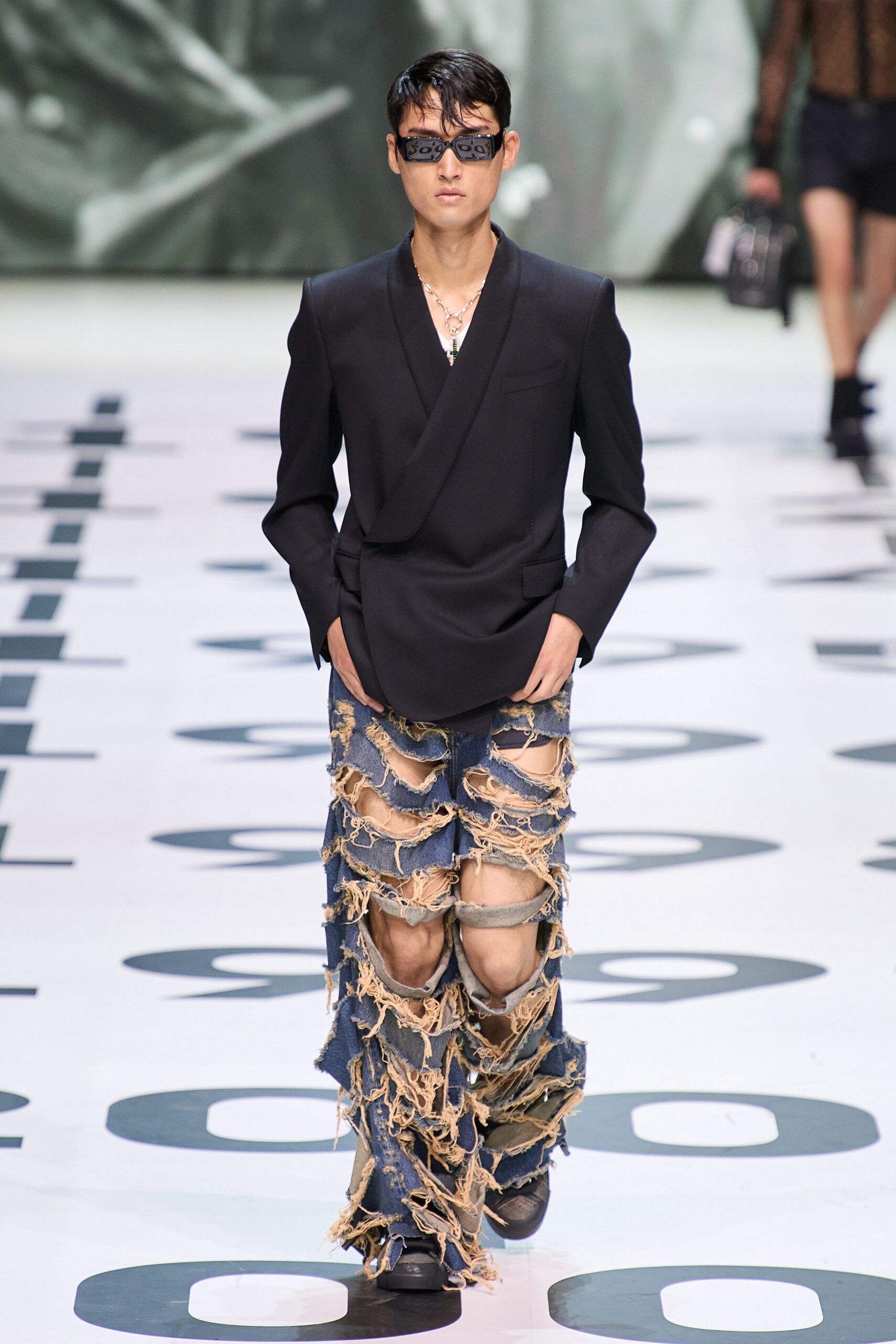 Dolce & Gabbana S/S 23 Menswear Look 4