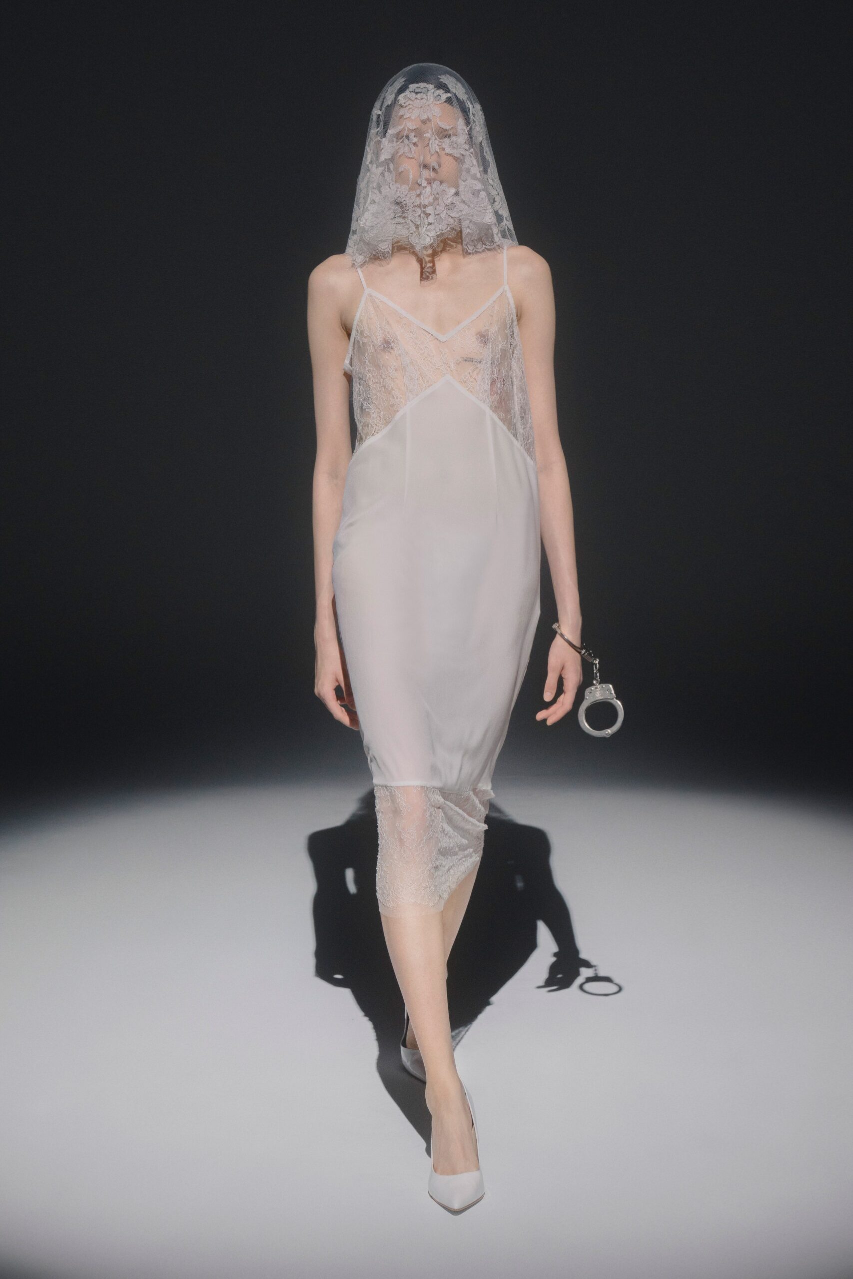 DressedUndressed Tokyo F/W 21 Look 5