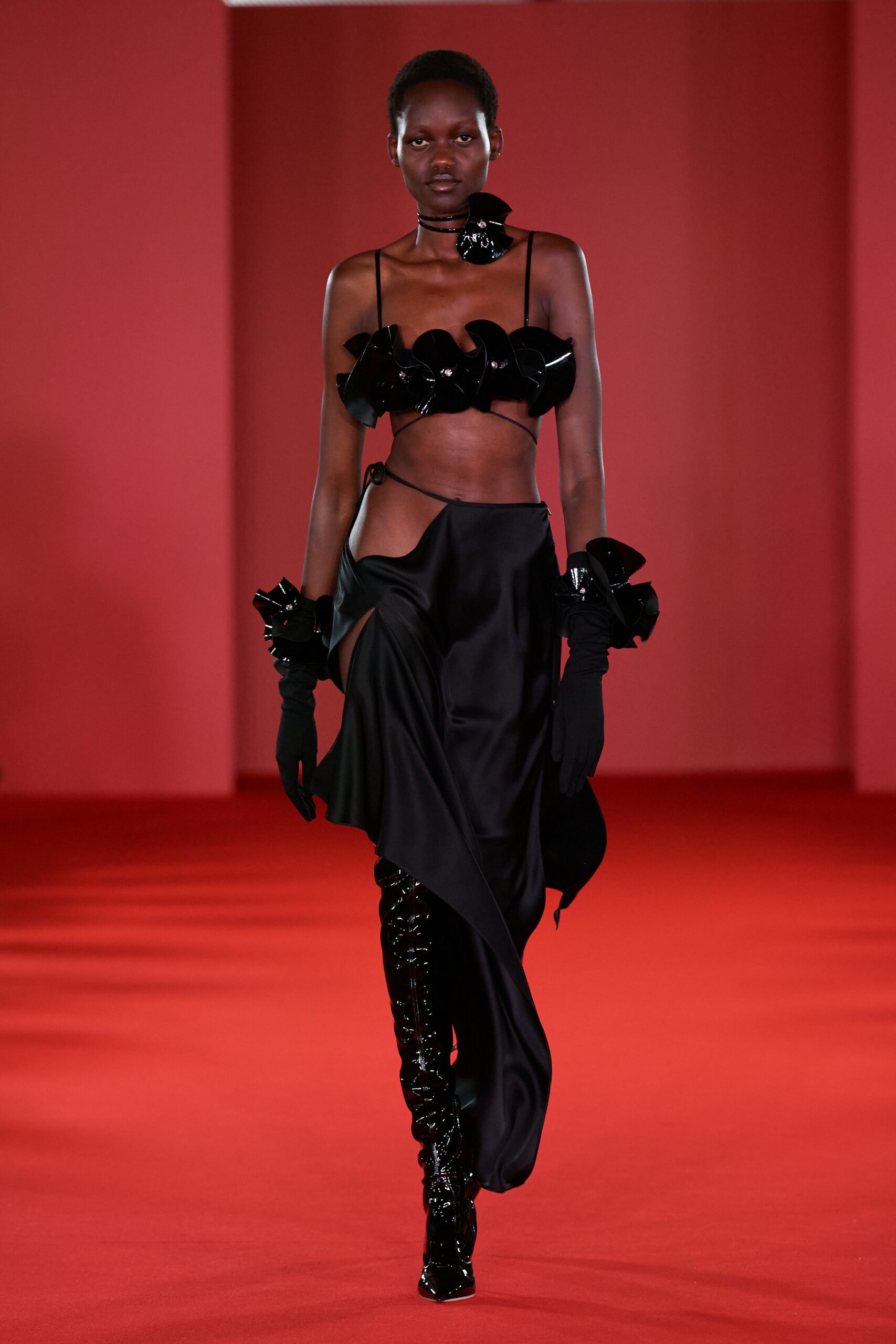 David Koma F/W 23 Look 16
