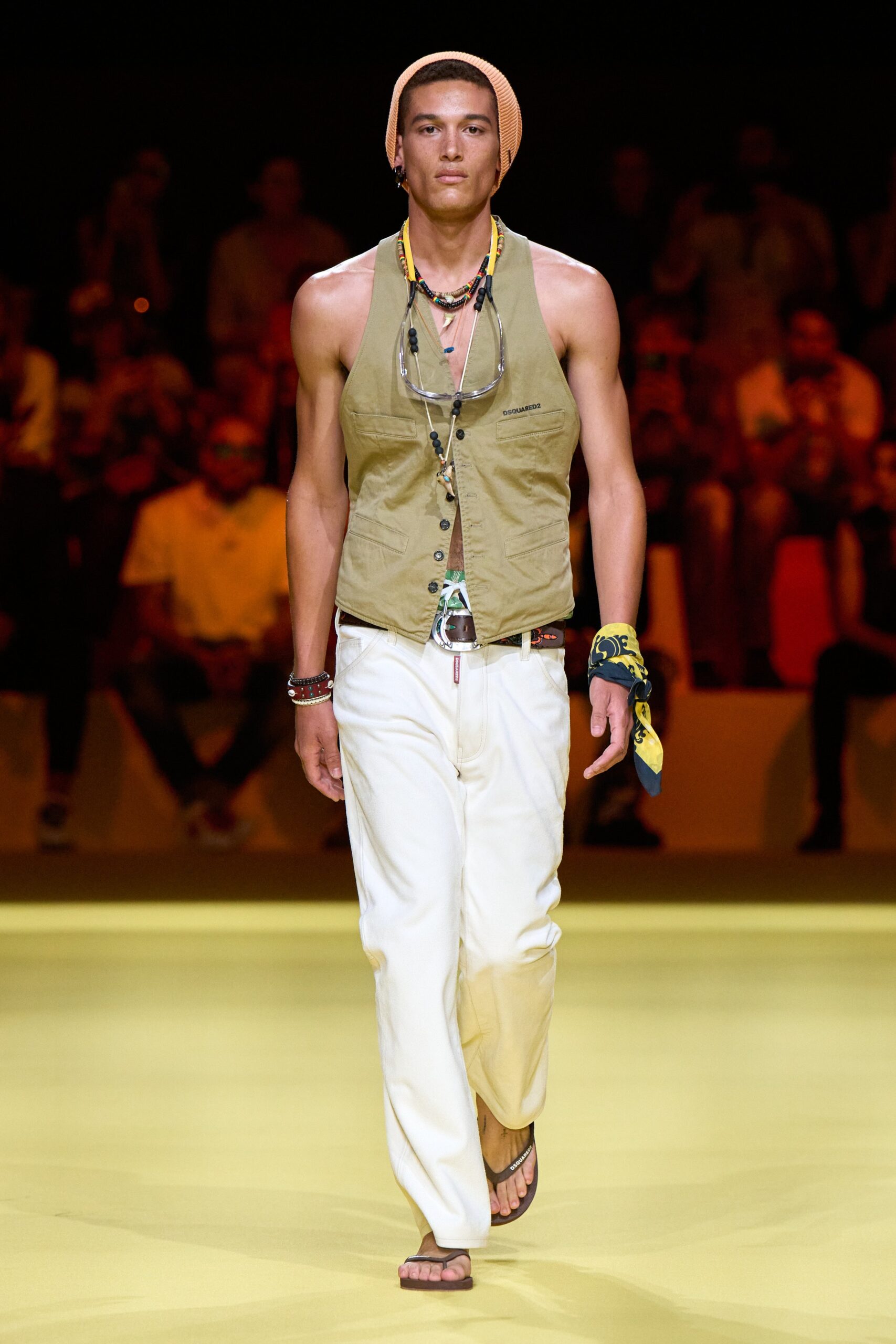 Dsquared2 S/S 23 Menswear Look 5