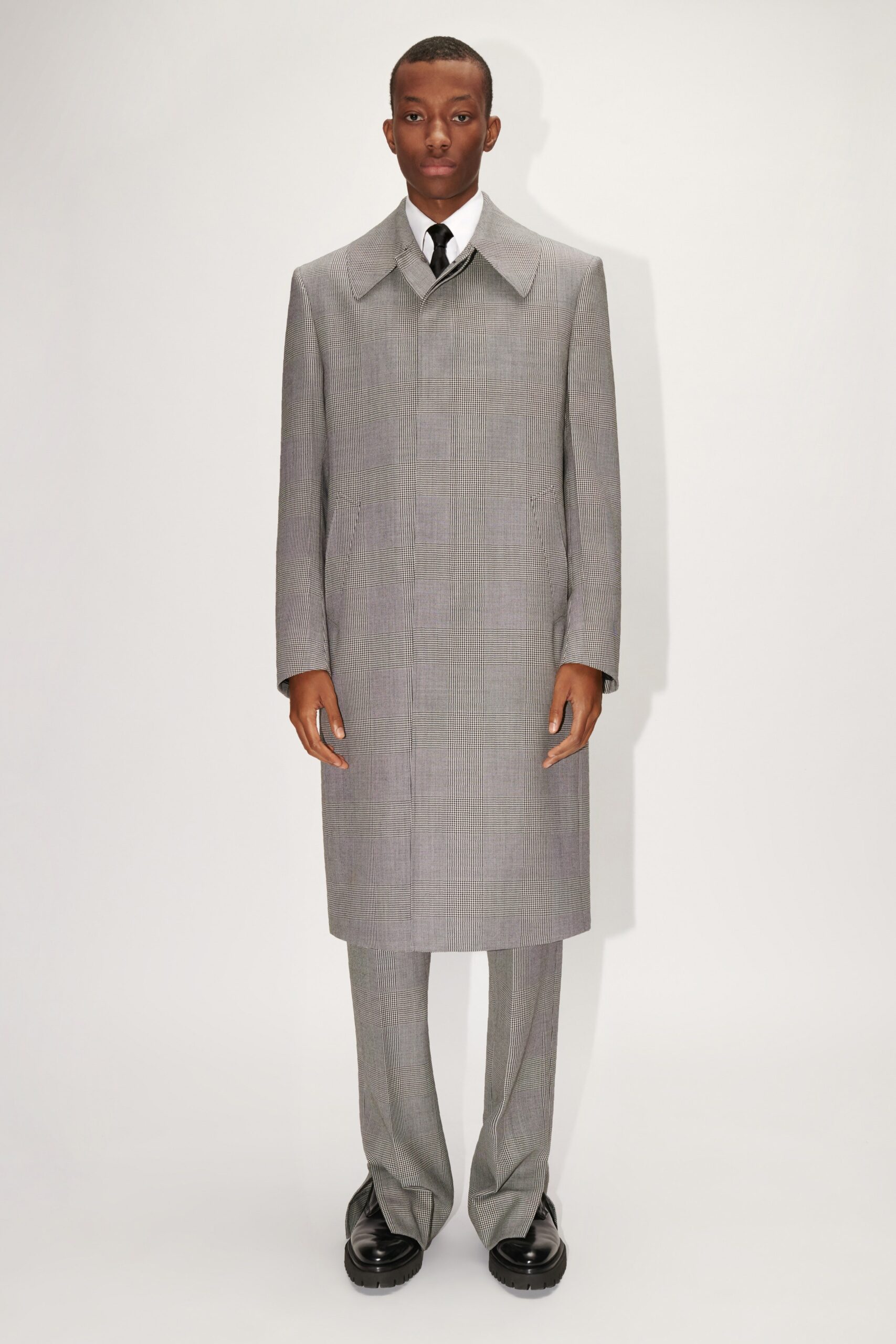 Dunhill F/W 22 Menswear Look 6