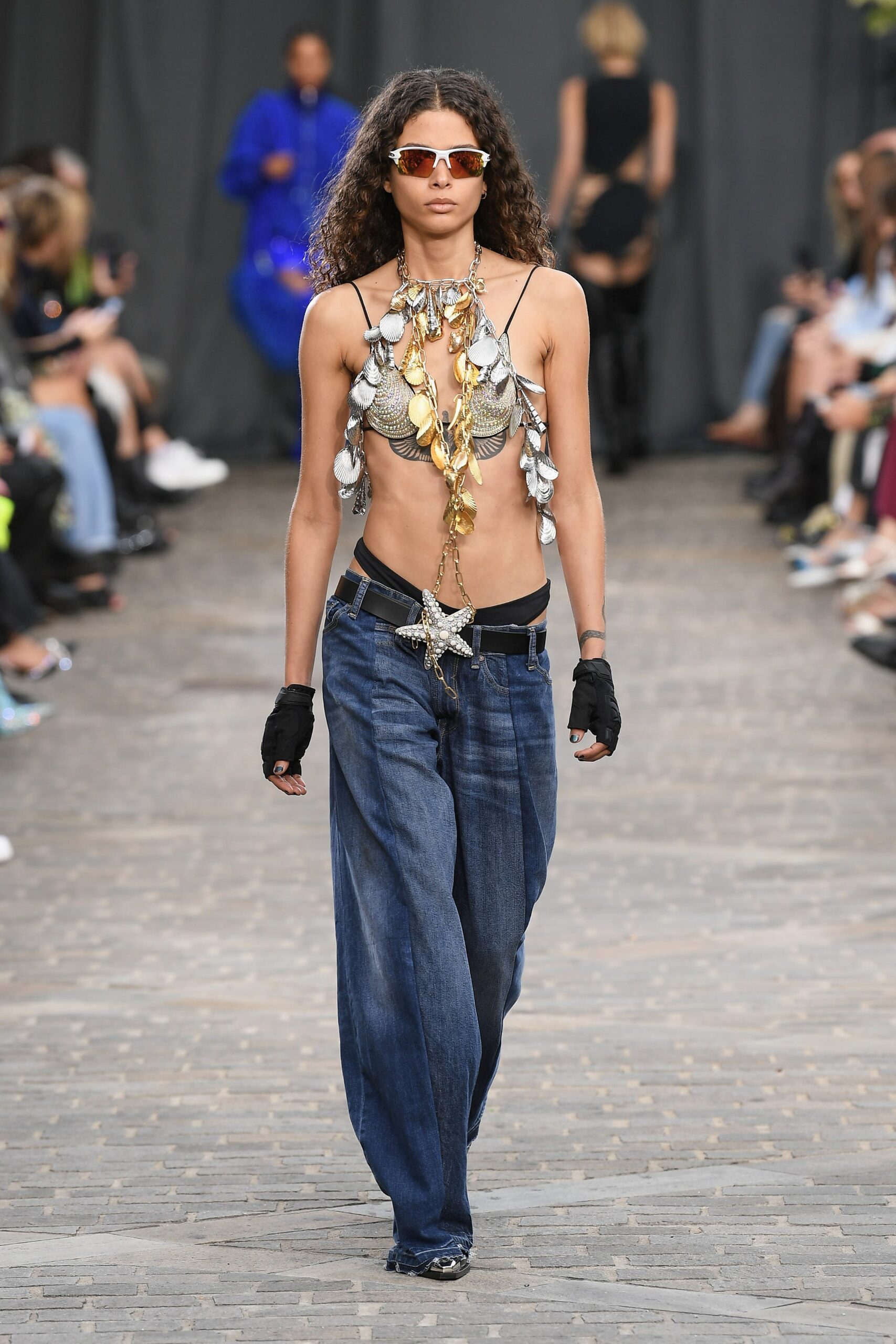 David Koma S/S 23 Look 19