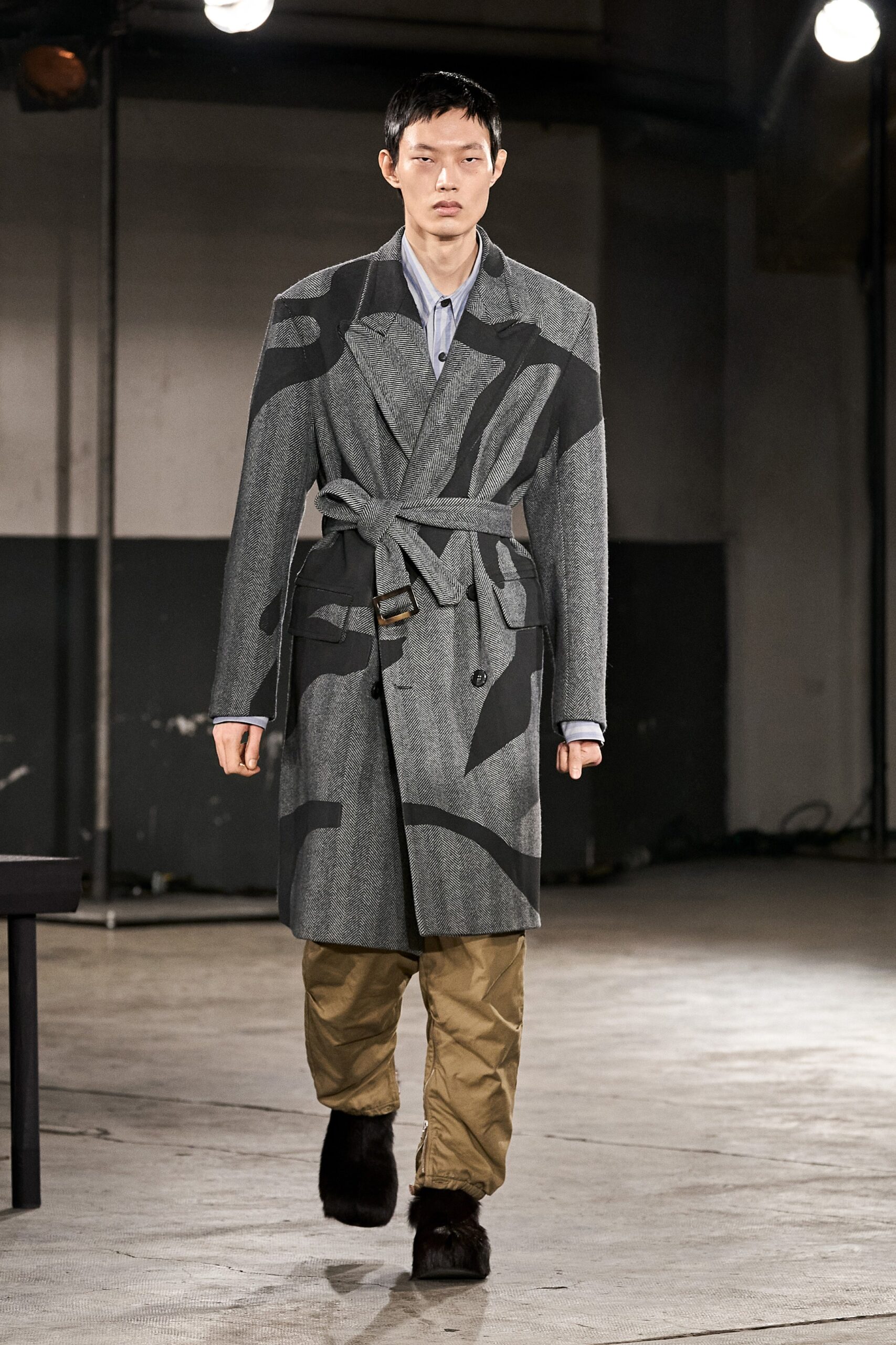 Dries Van Noten F/W 23 Menswear Look 6