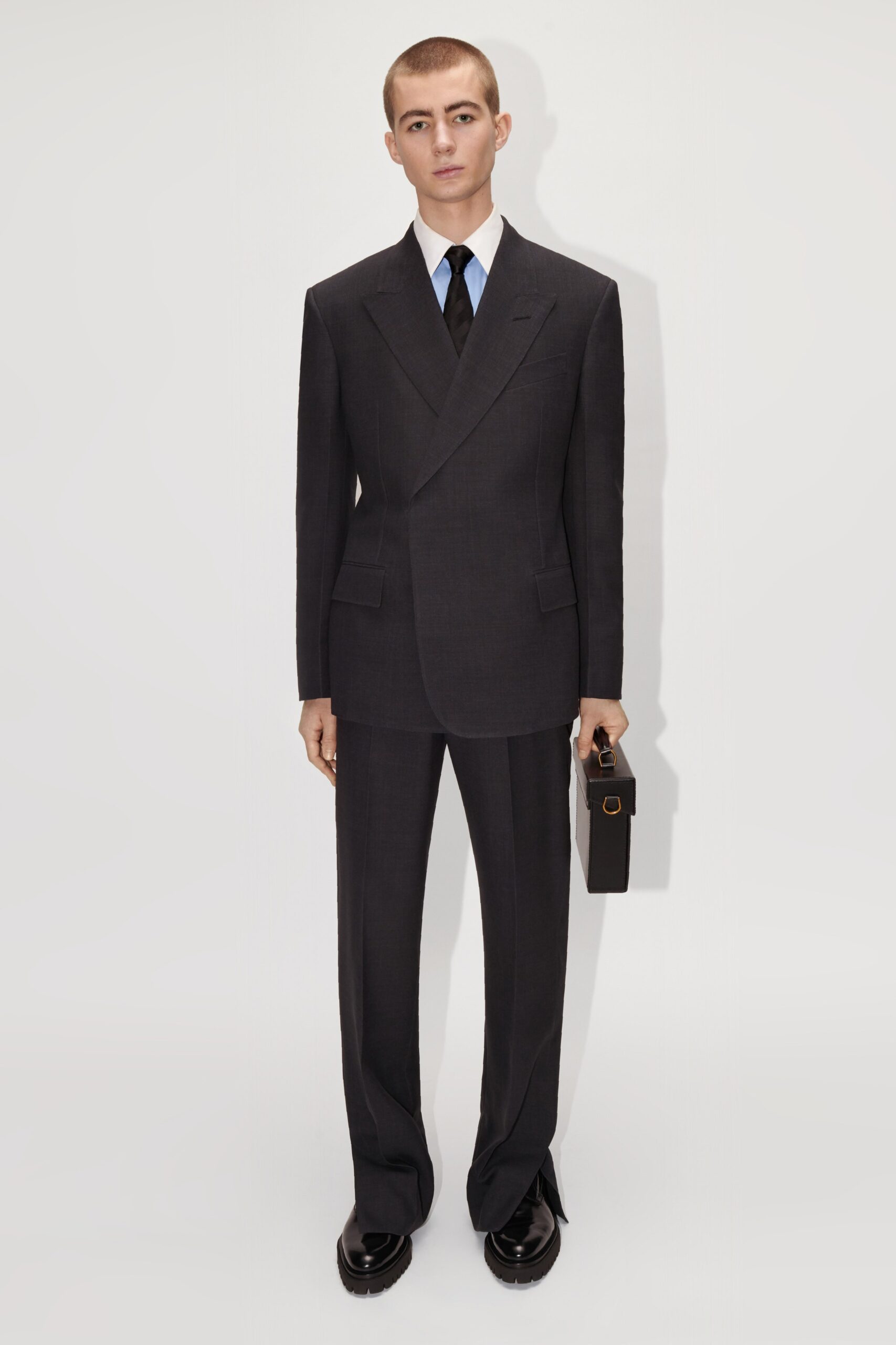 Dunhill F/W 22 Menswear Look 7