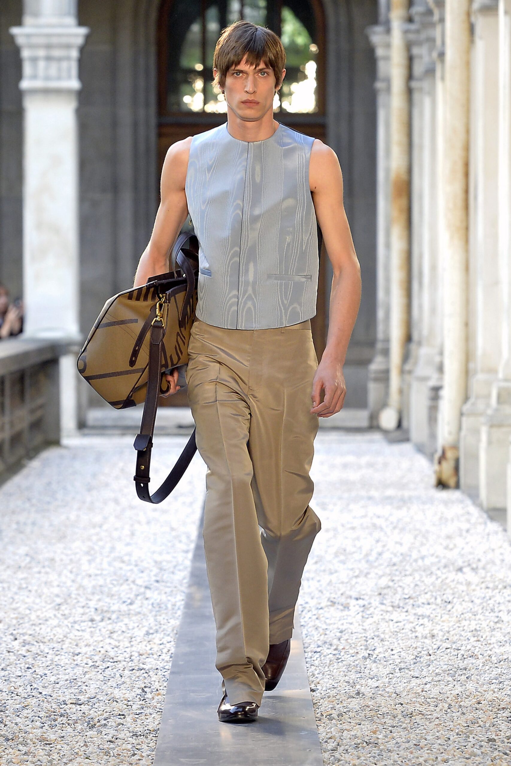 Dunhill S/S 19 Menswear Look 7