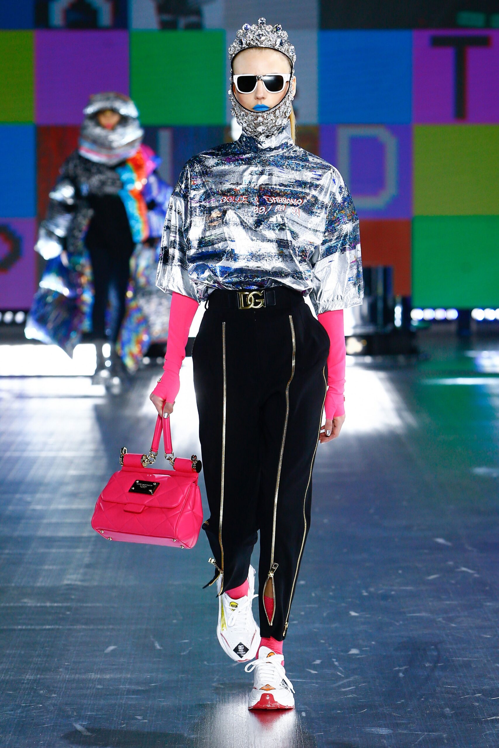 Dolce & Gabbana F/W 21 Look 6