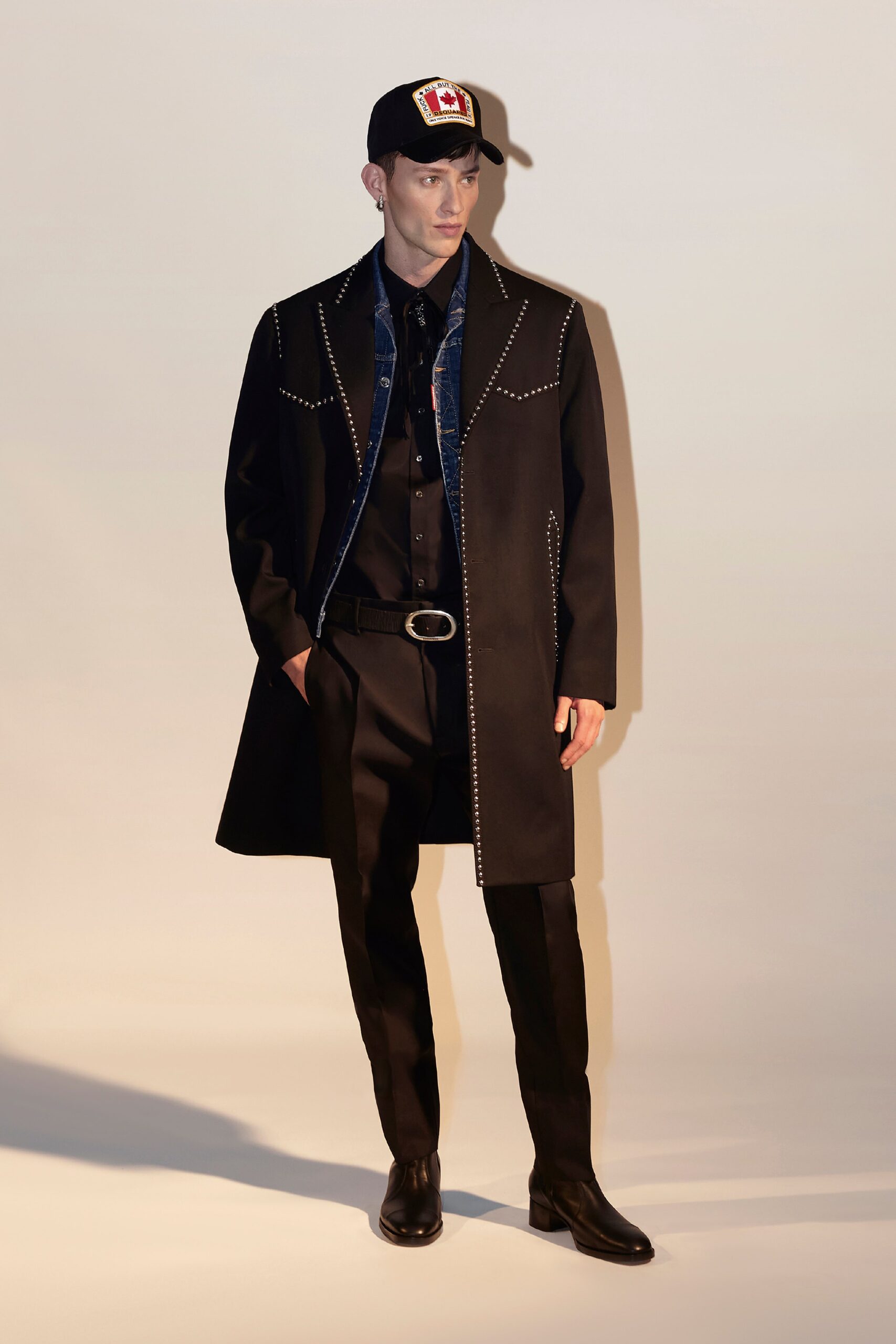Dsquared2 F/W 23 Look 6