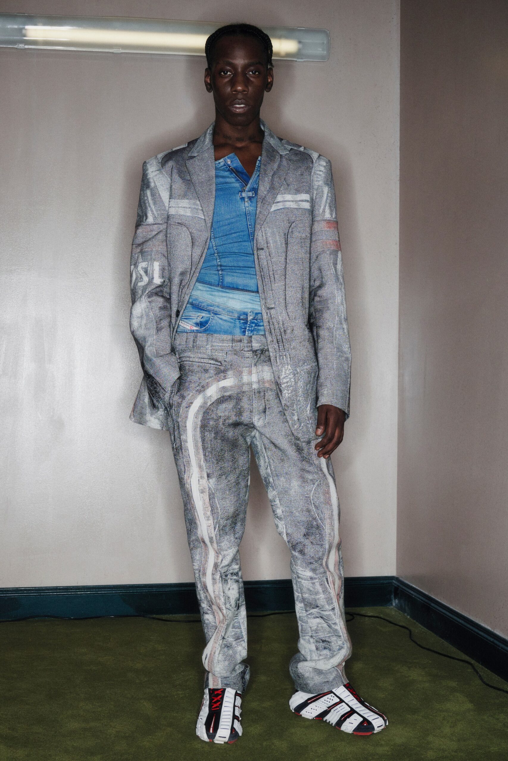 Diesel S/S 22 Look 8