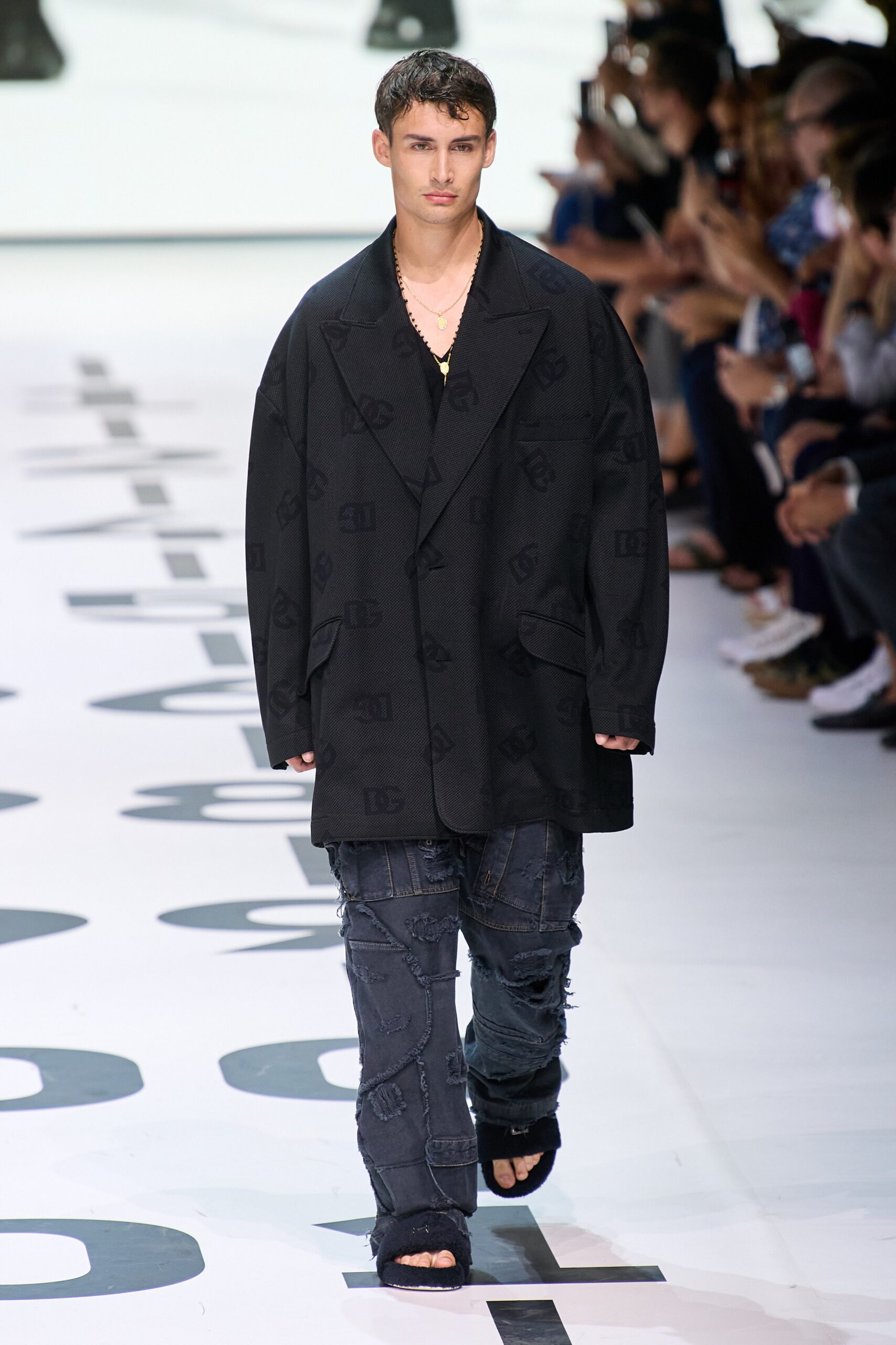 Dolce & Gabbana S/S 23 Menswear Look 8