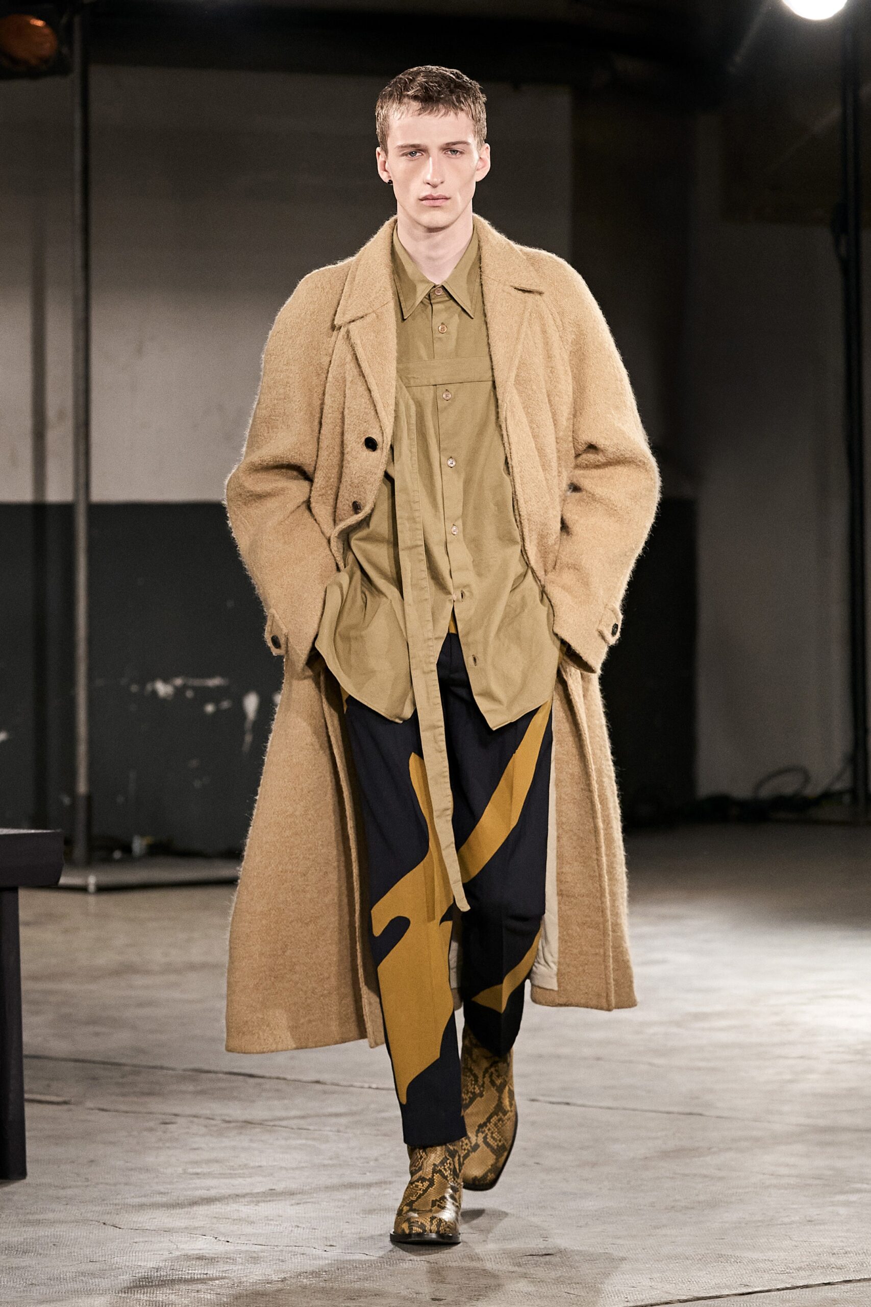 Dries Van Noten F/W 23 Menswear Look 8
