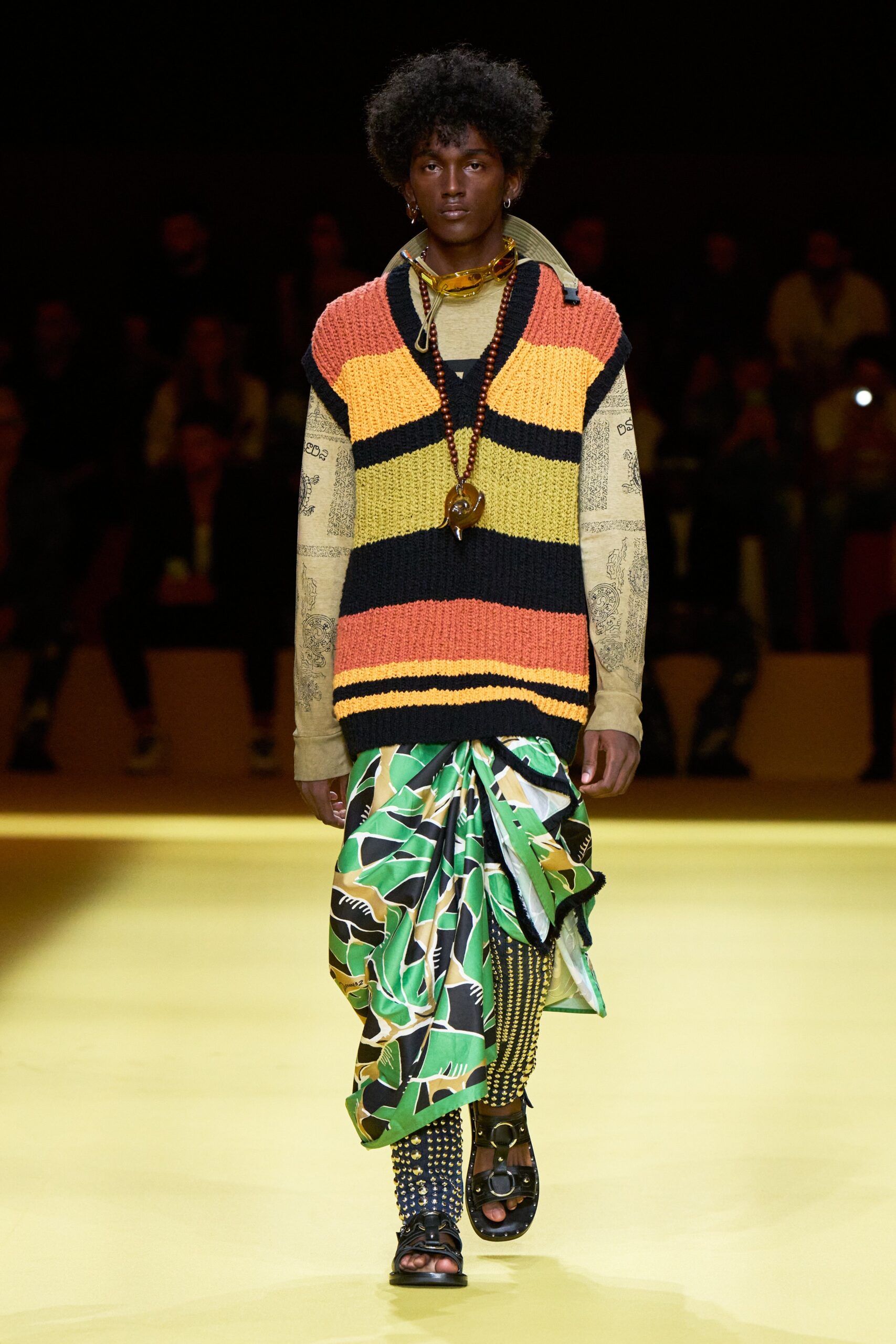 Dsquared2 S/S 23 Menswear Look 8