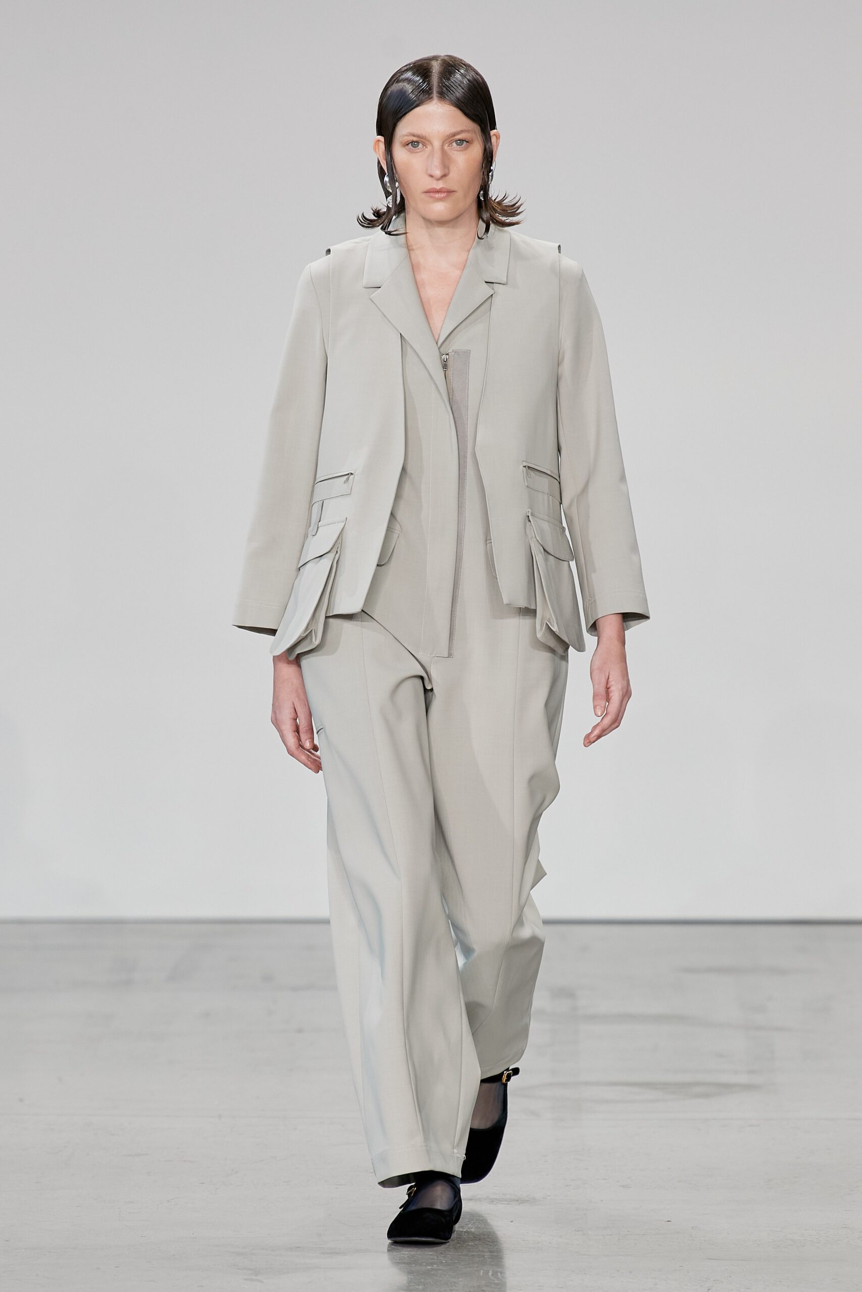 Deveaux S/S 23 Look 9
