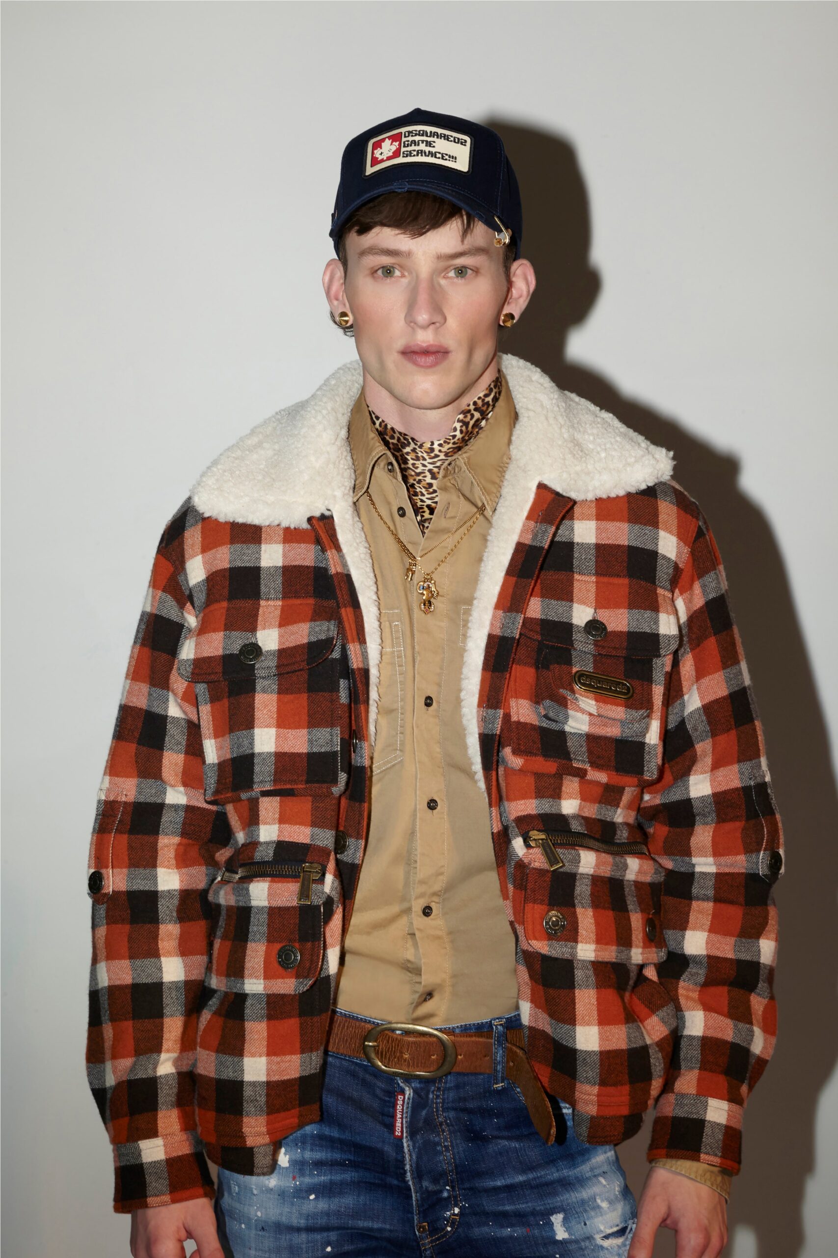 Dsquared2 F/W 23 Look 8