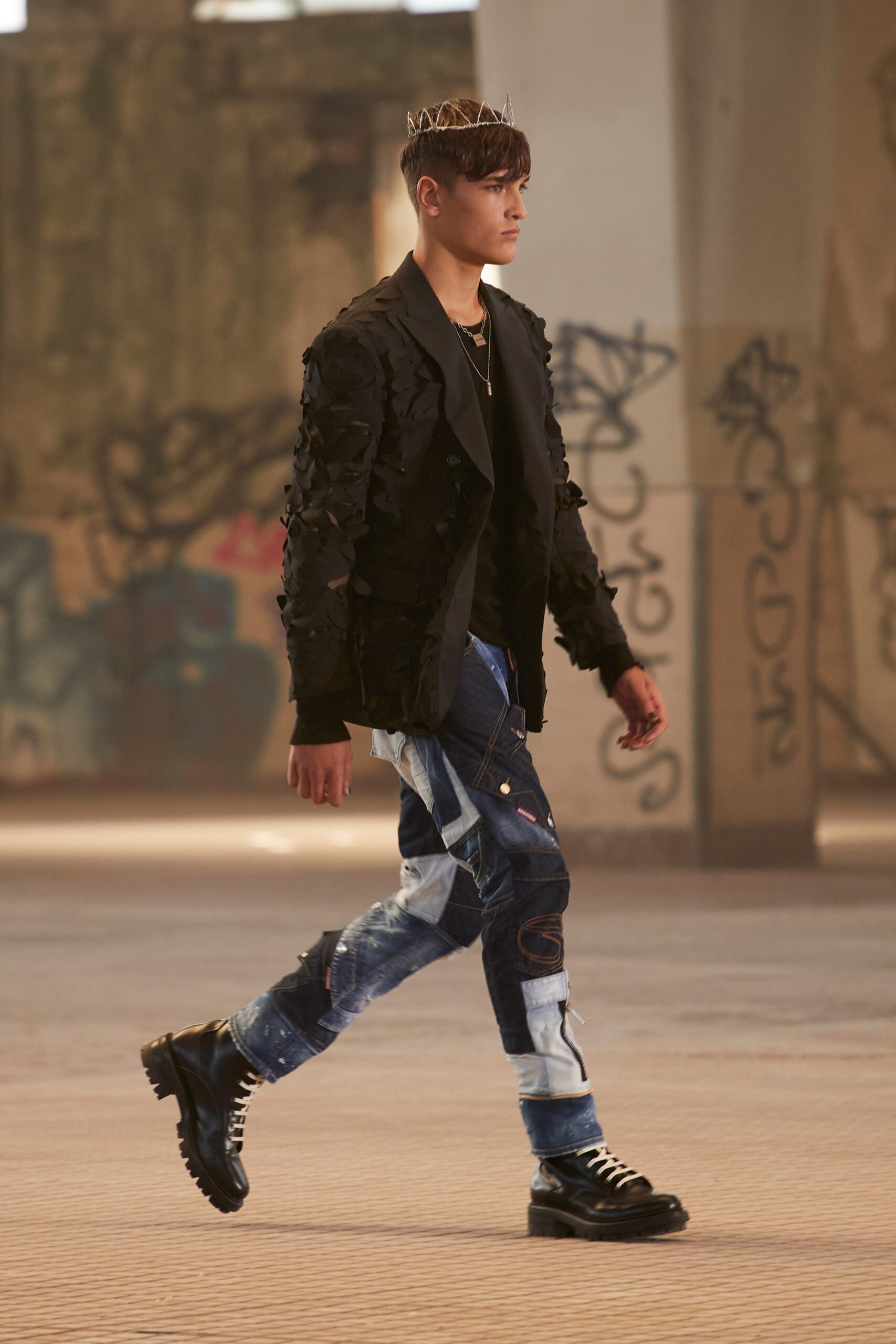 Dsquared2 S/S 22 Menswear Look 10