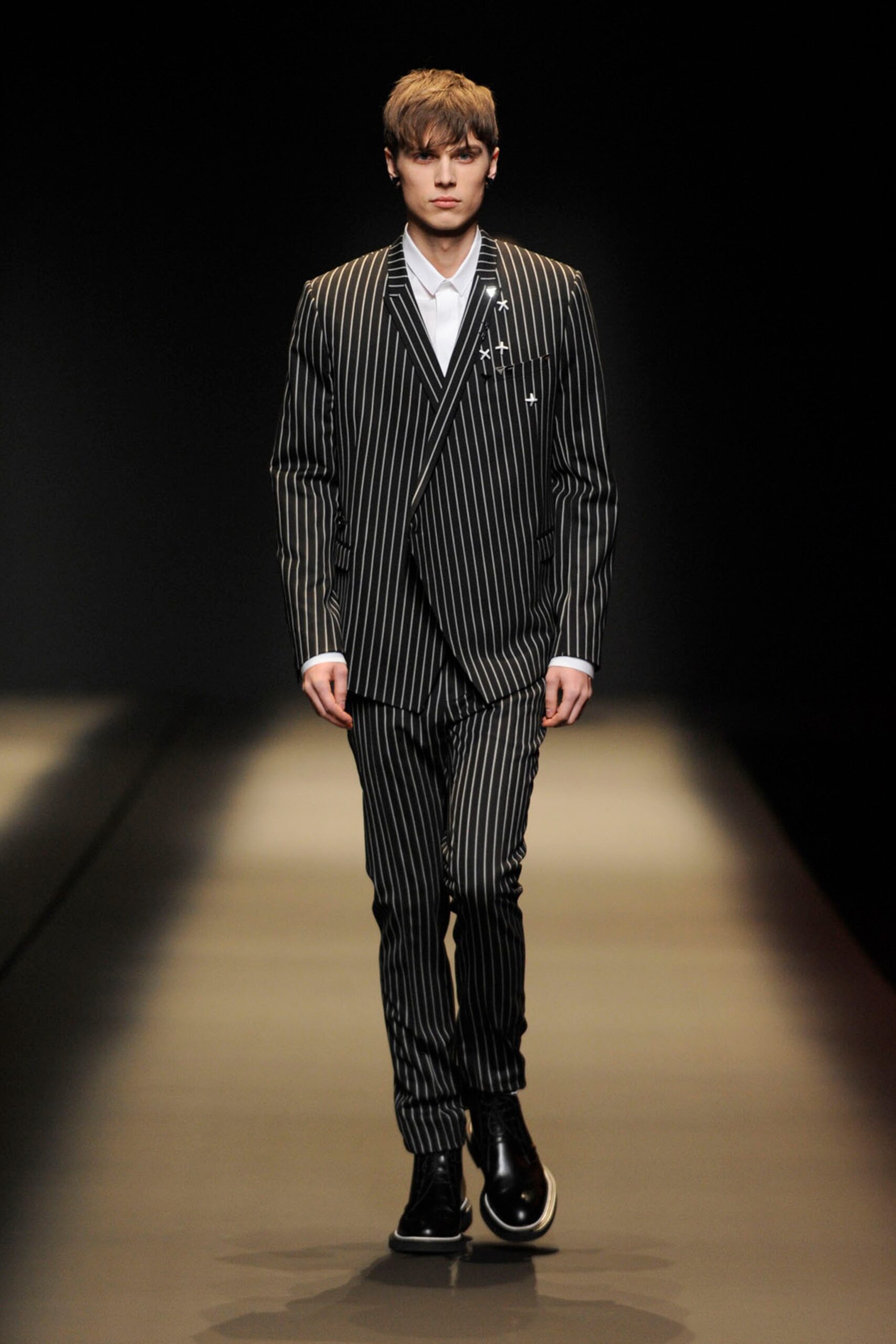 Dior Men F/W 09 Menswear Look 10