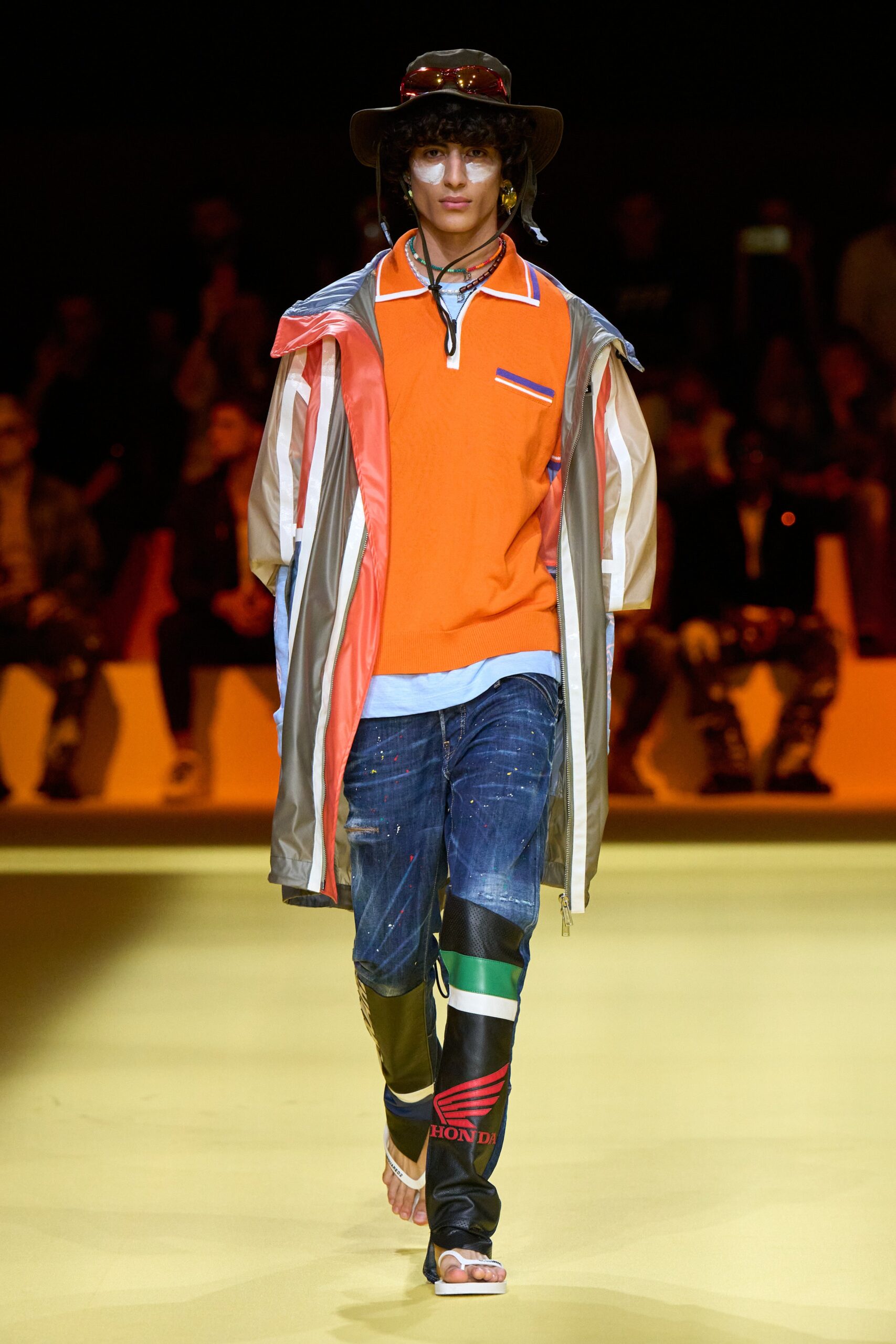 Dsquared2 S/S 23 Menswear Look 10