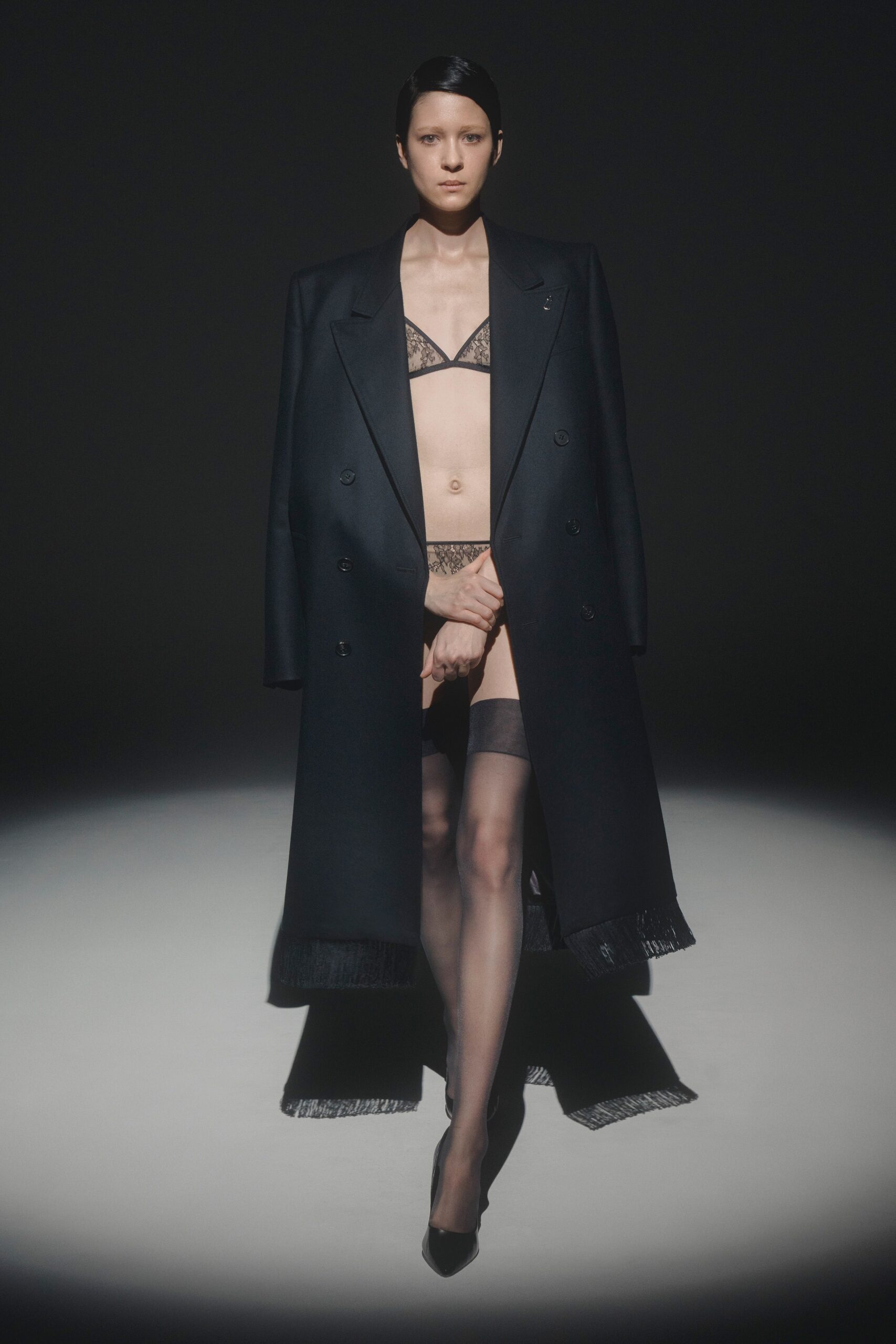 DressedUndressed Tokyo F/W 21 Look 11
