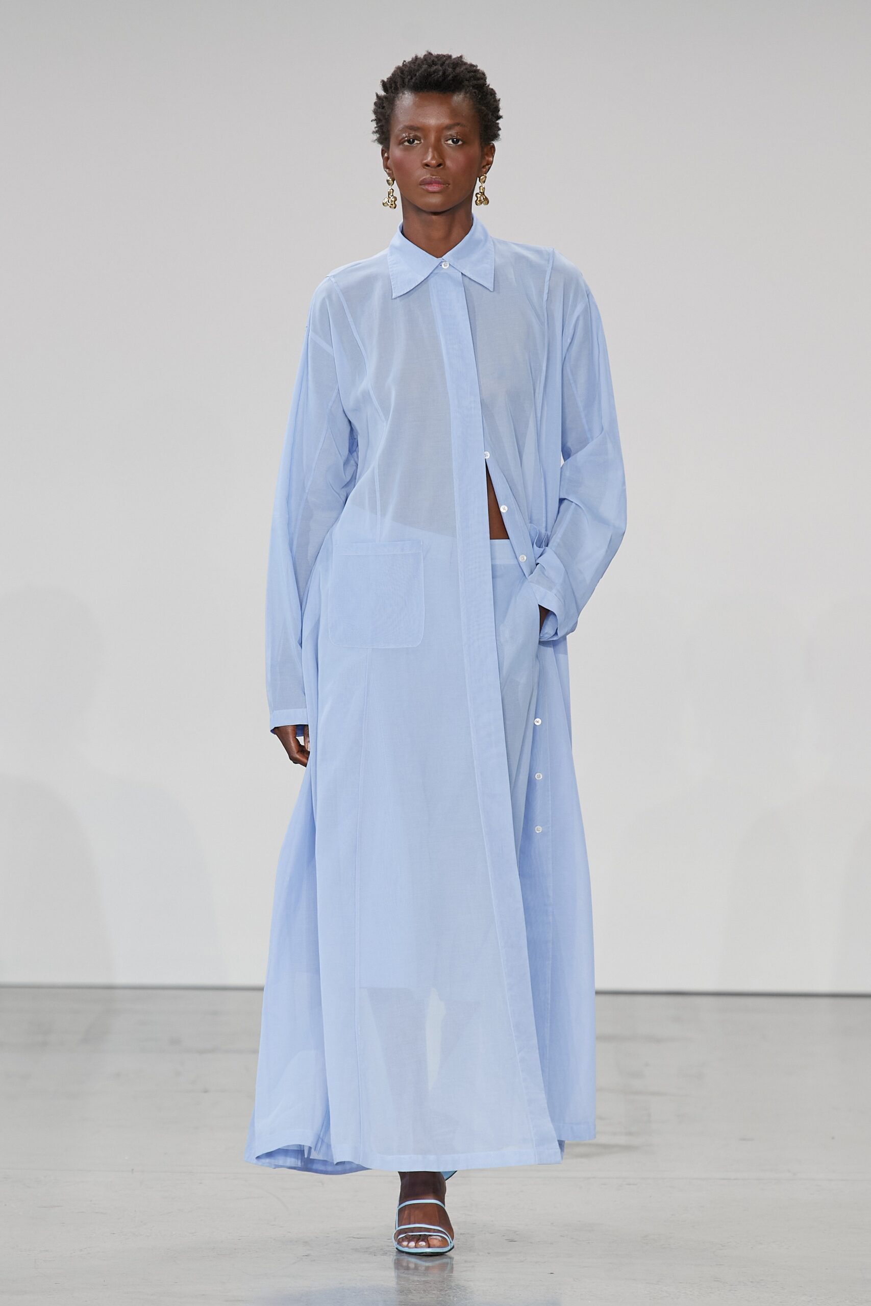 Deveaux S/S 23 Look 11