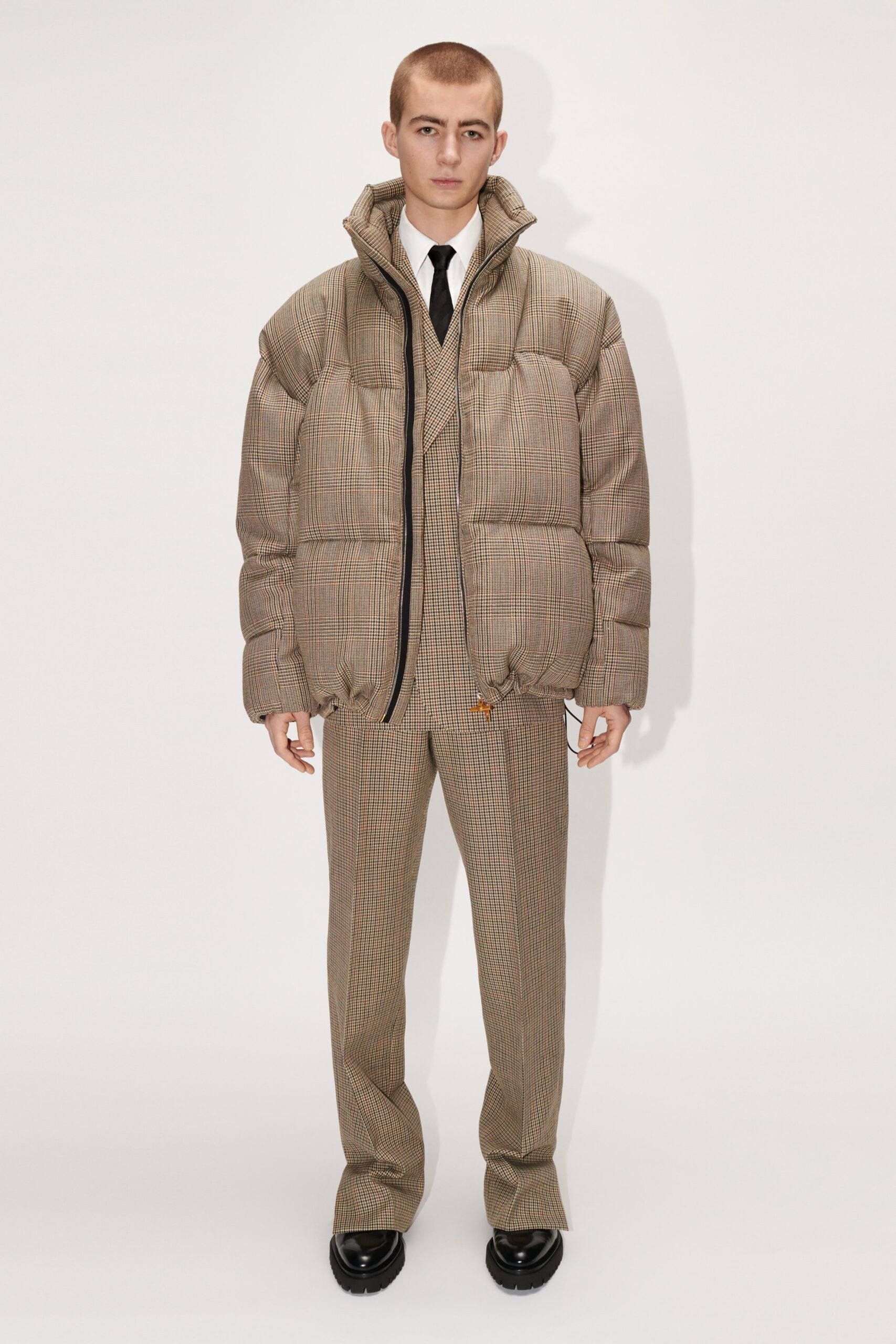 Dunhill F/W 22 Menswear Look 12