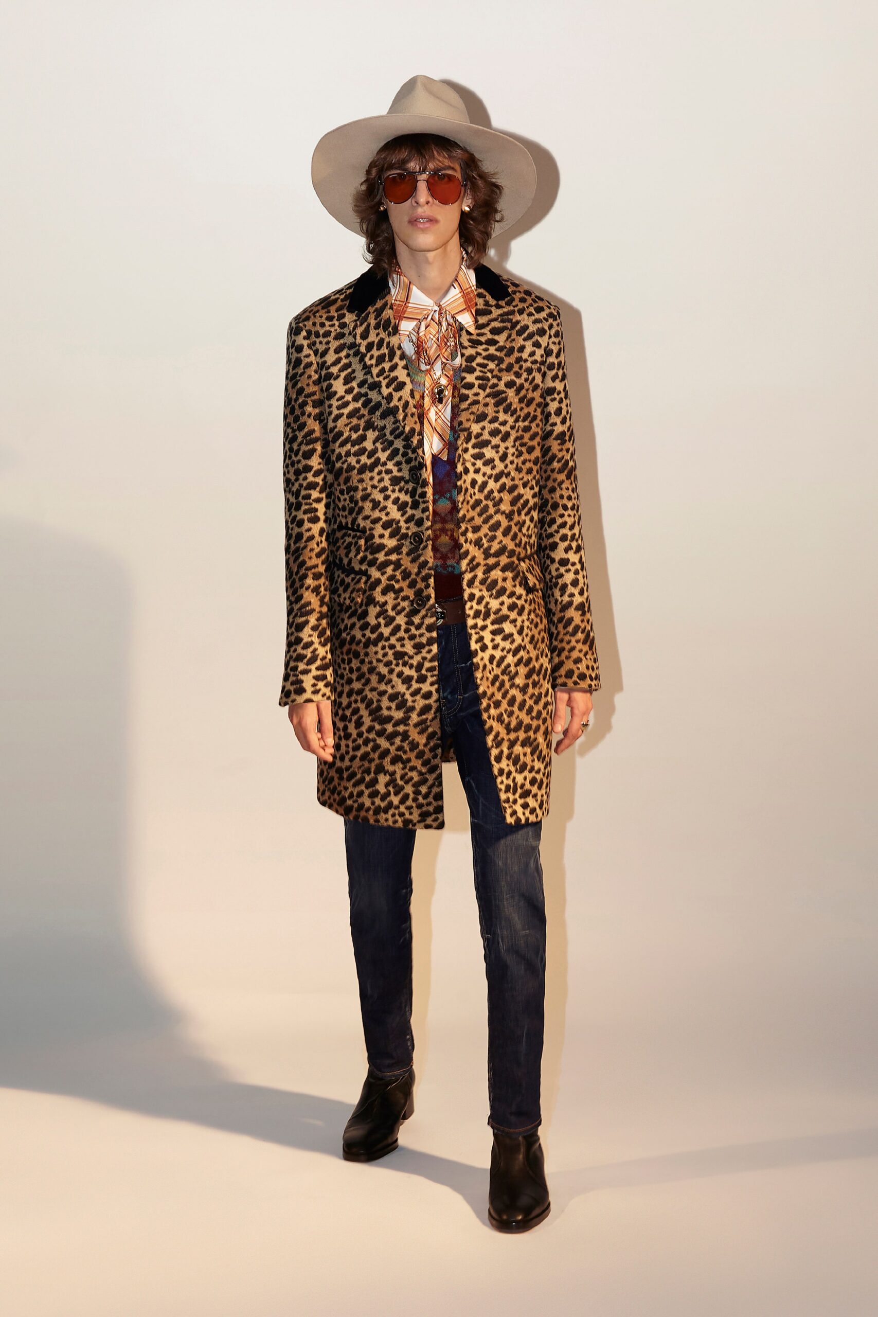 Dsquared2 F/W 23 Look 11