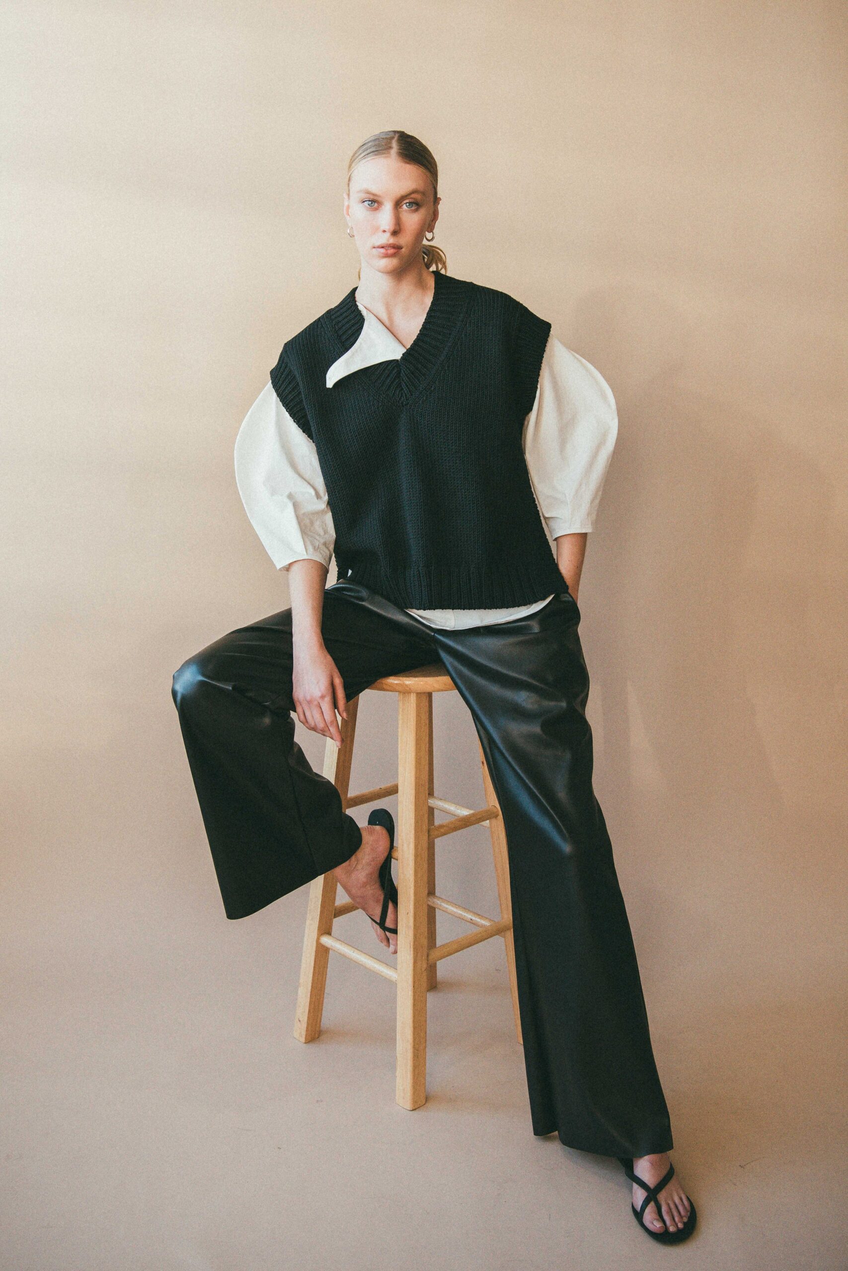 Deveaux F/W 21 Look 13