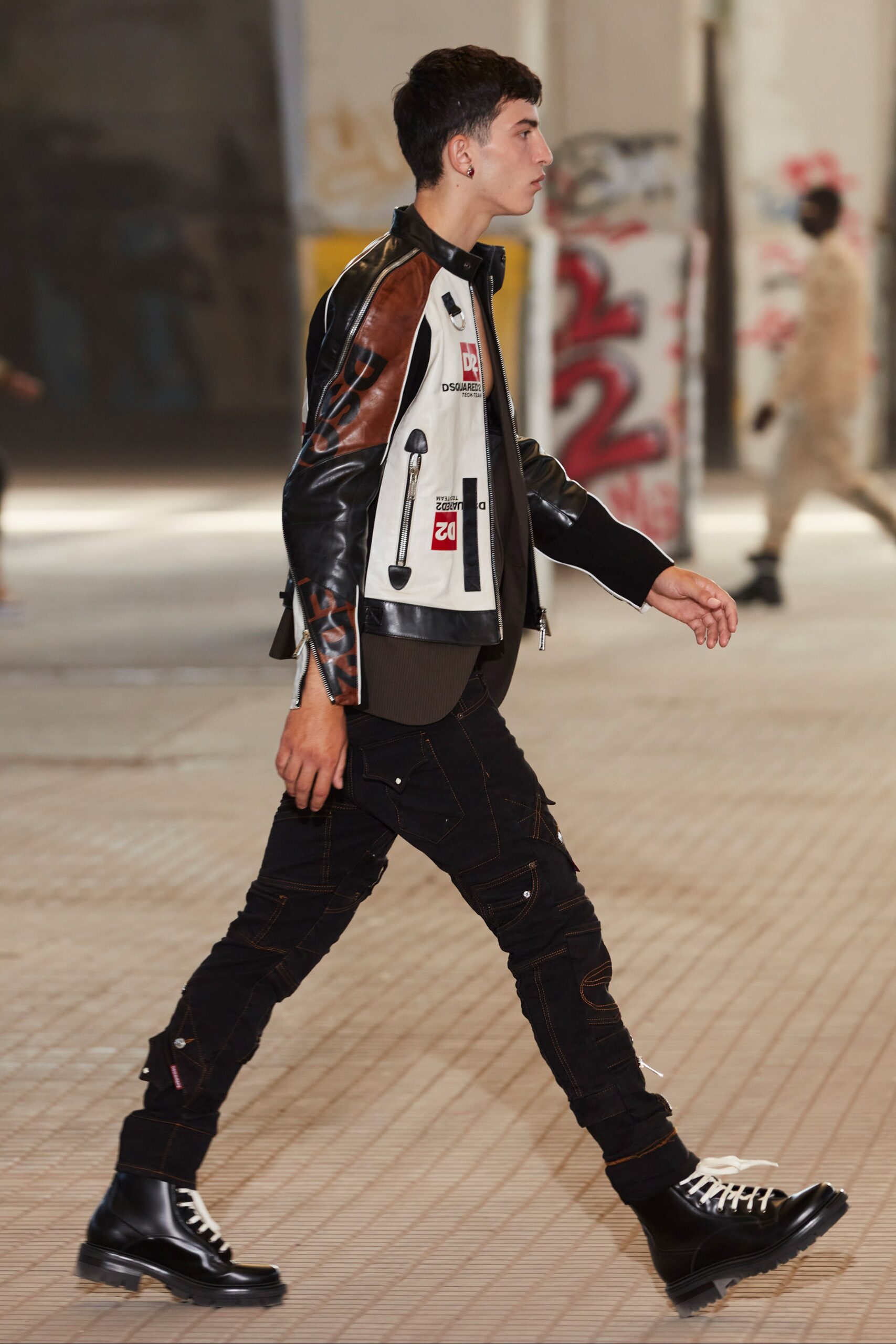Dsquared2 S/S 22 Menswear Look 14