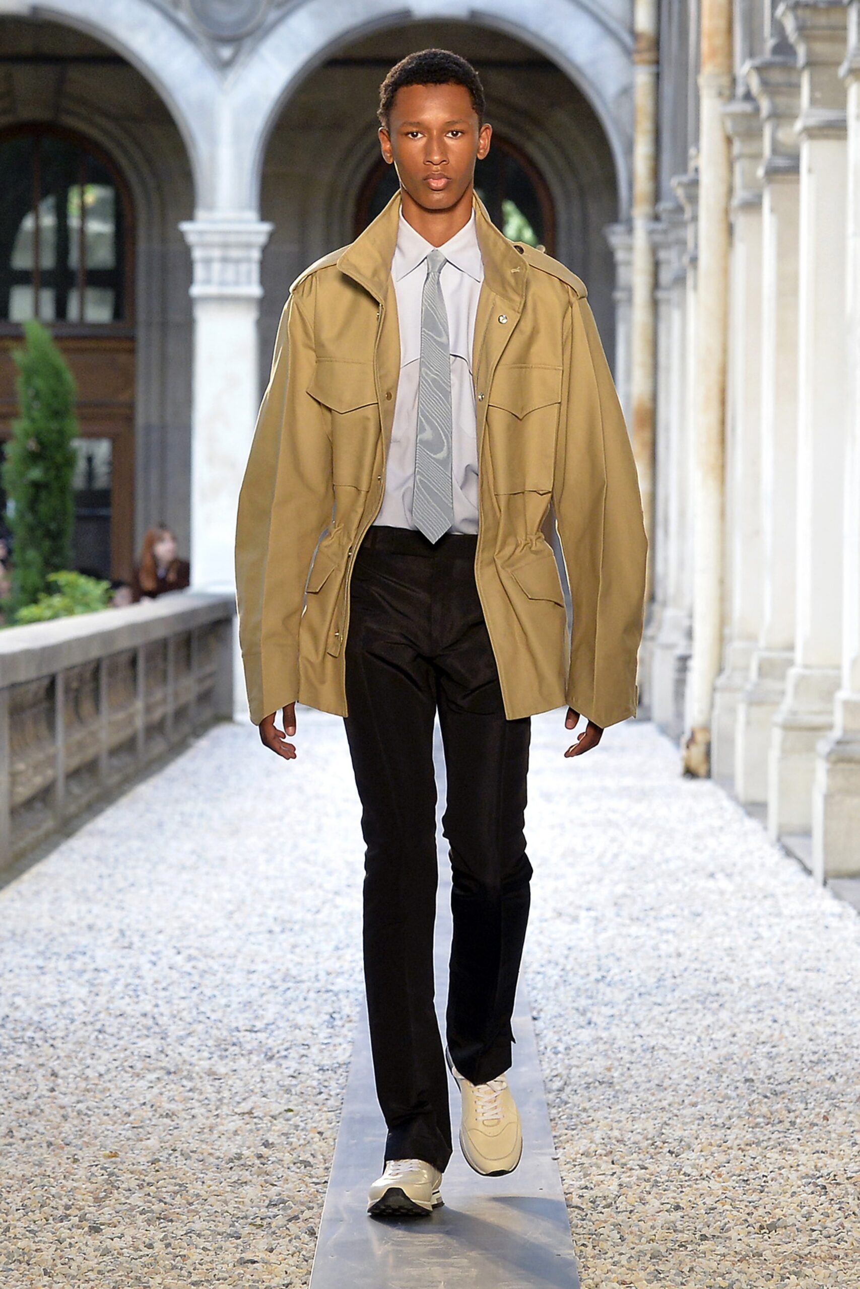Dunhill S/S 19 Menswear Look 15