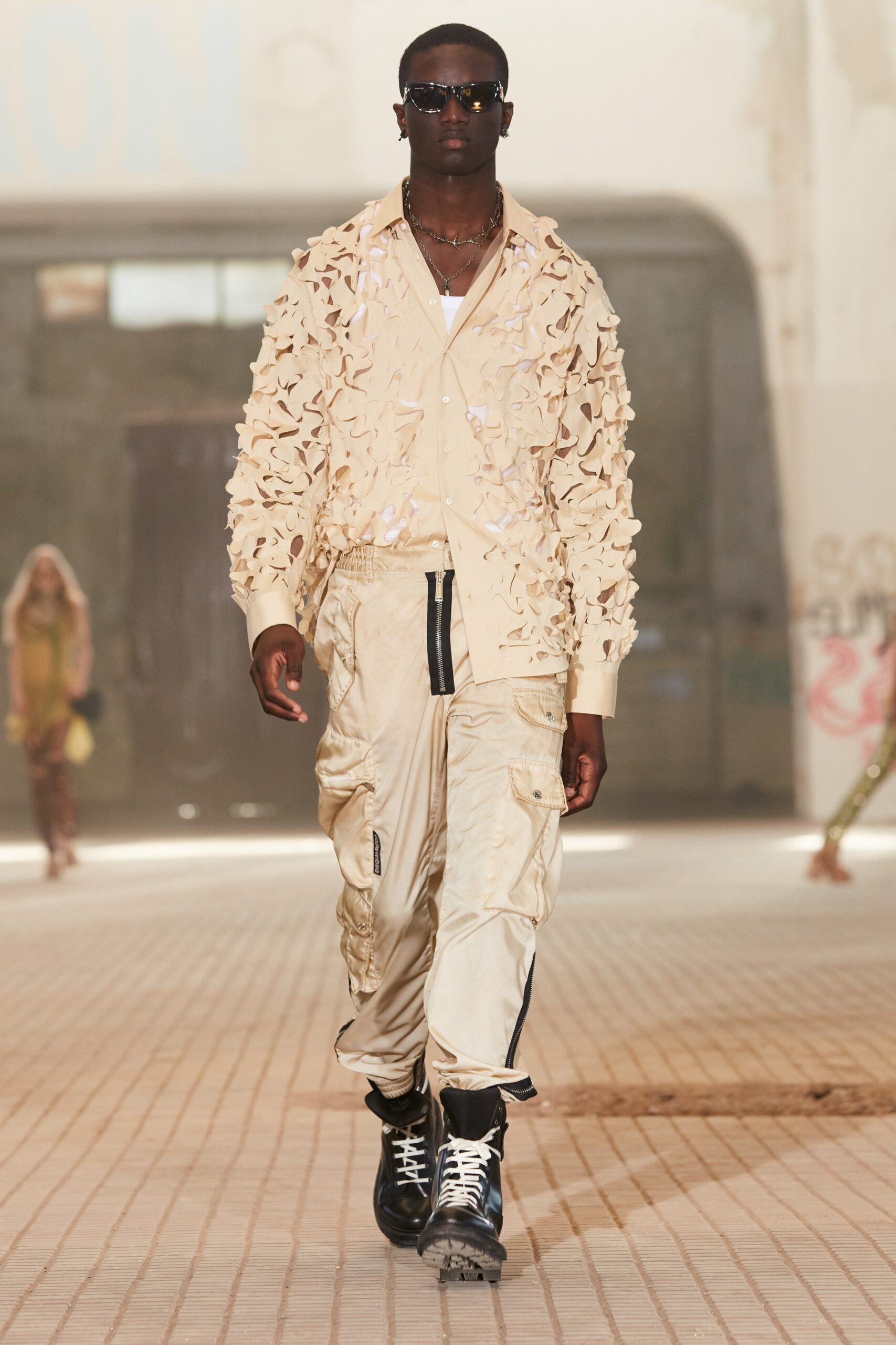 Dsquared2 S/S 22 Menswear Look 16
