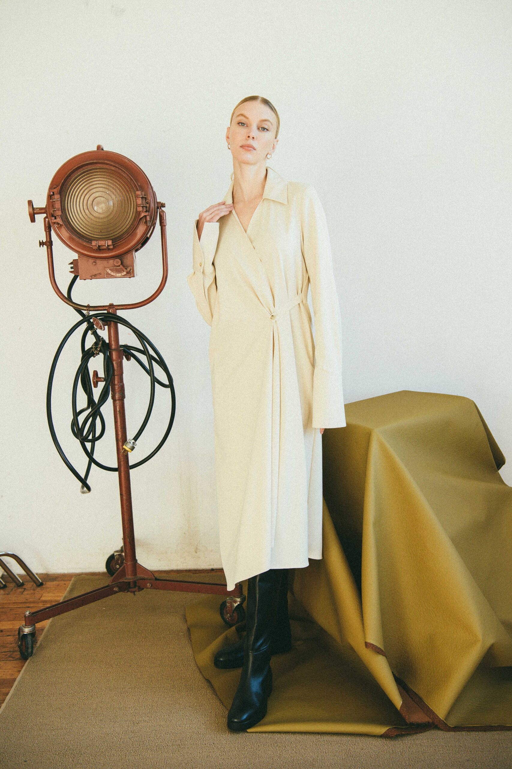 Deveaux F/W 21 Look 16