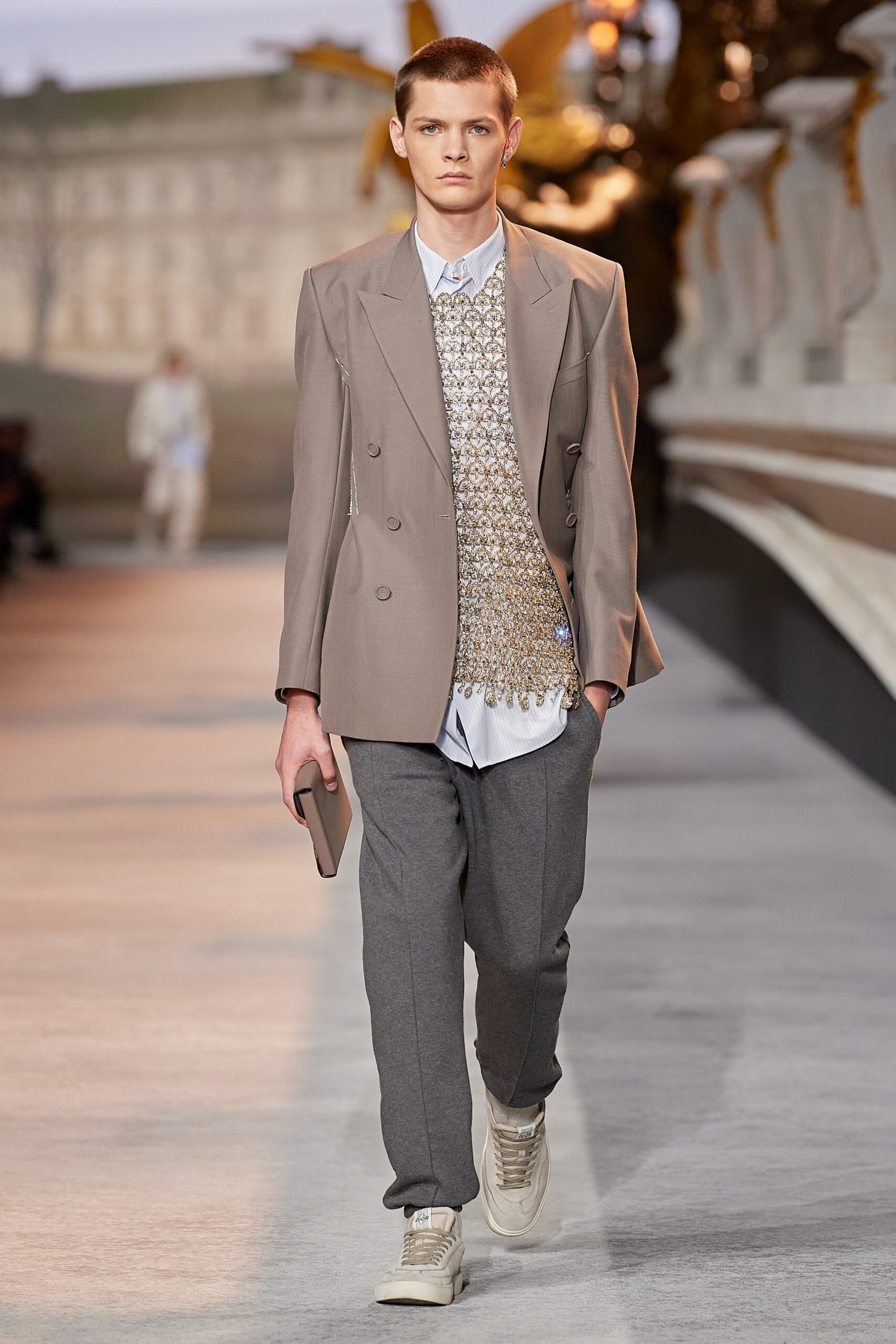 Dior Men F/W 22 Menswear Look 16