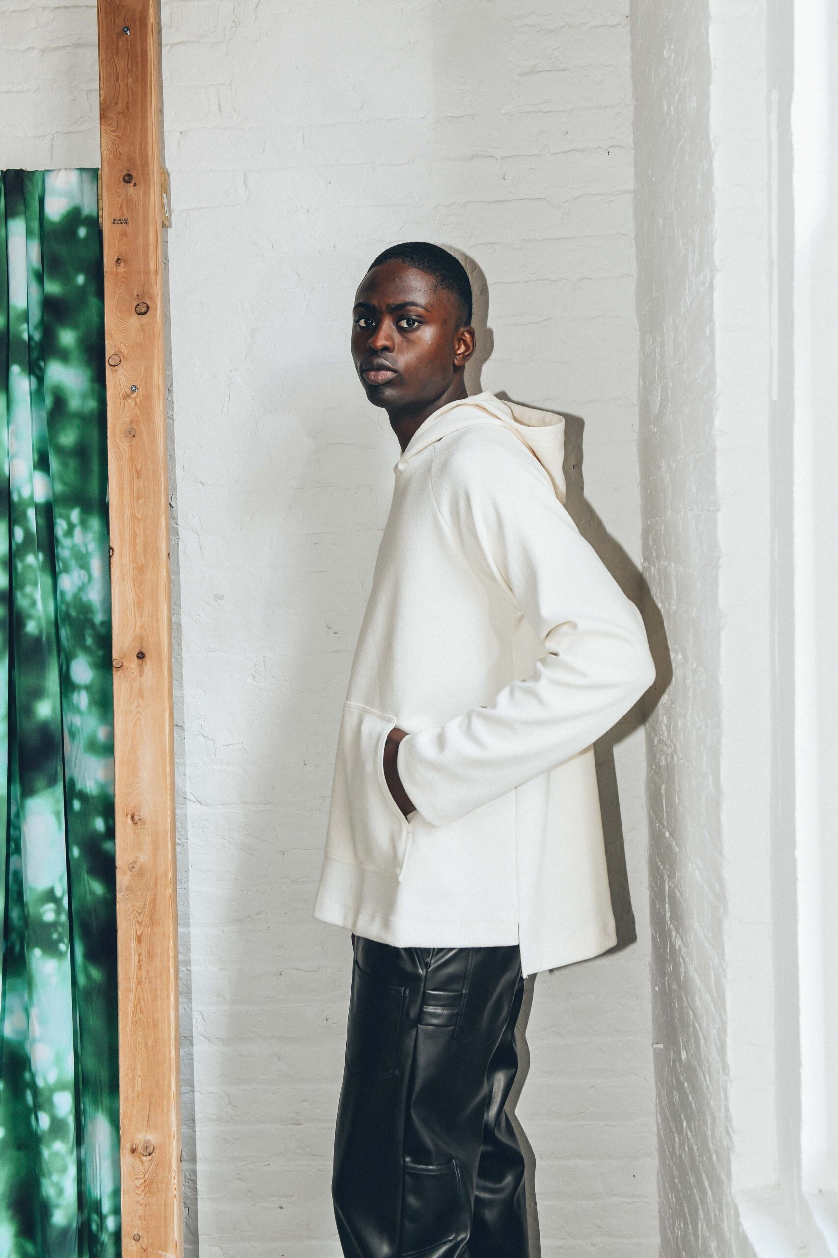 Deveaux S/S 22 Menswear Look 16