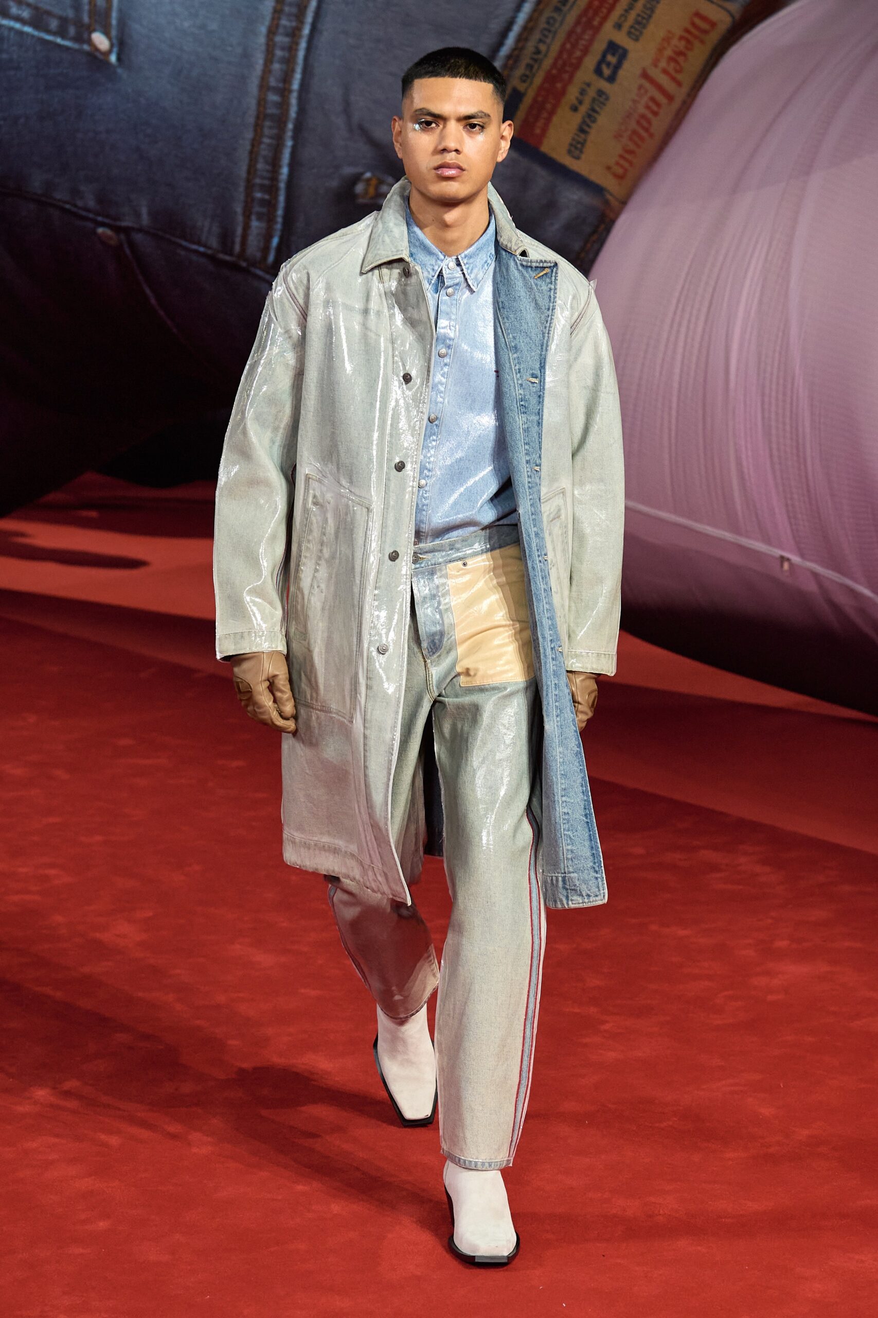 Diesel F/W 22 Look 16