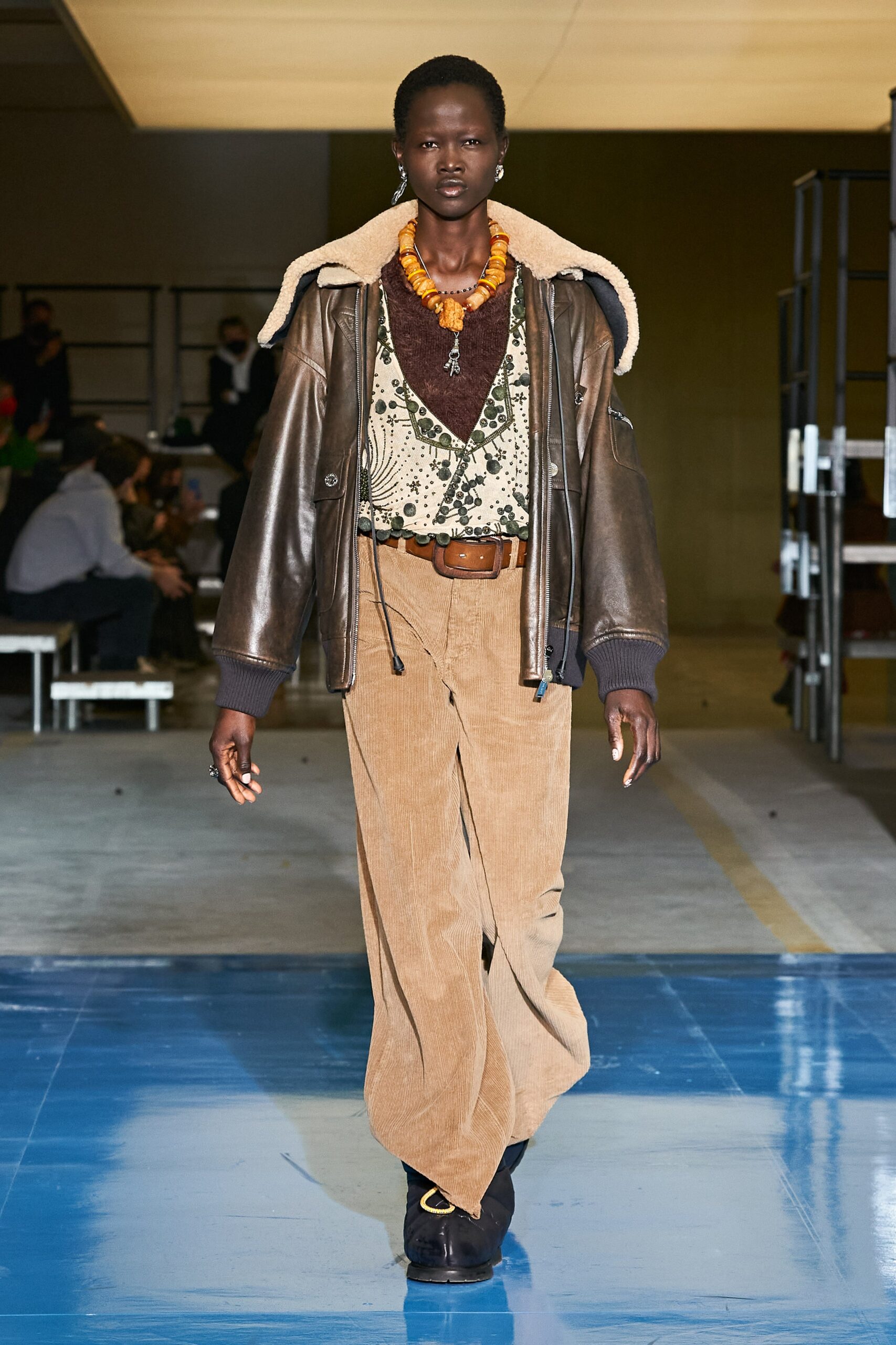 Dsquared2 F/W 22 Look 16