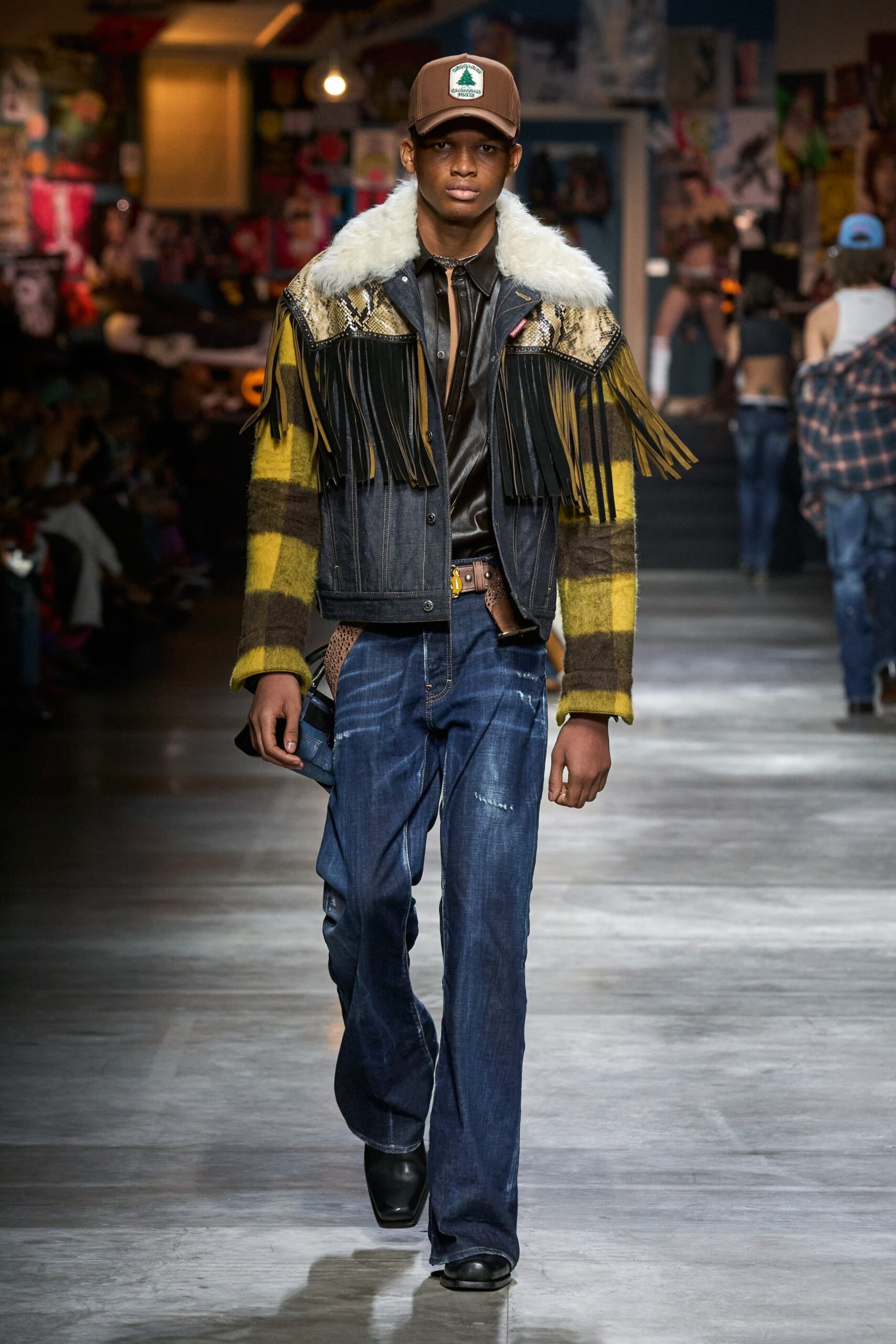 Dsquared2 F/W 23 Menswear Look 16