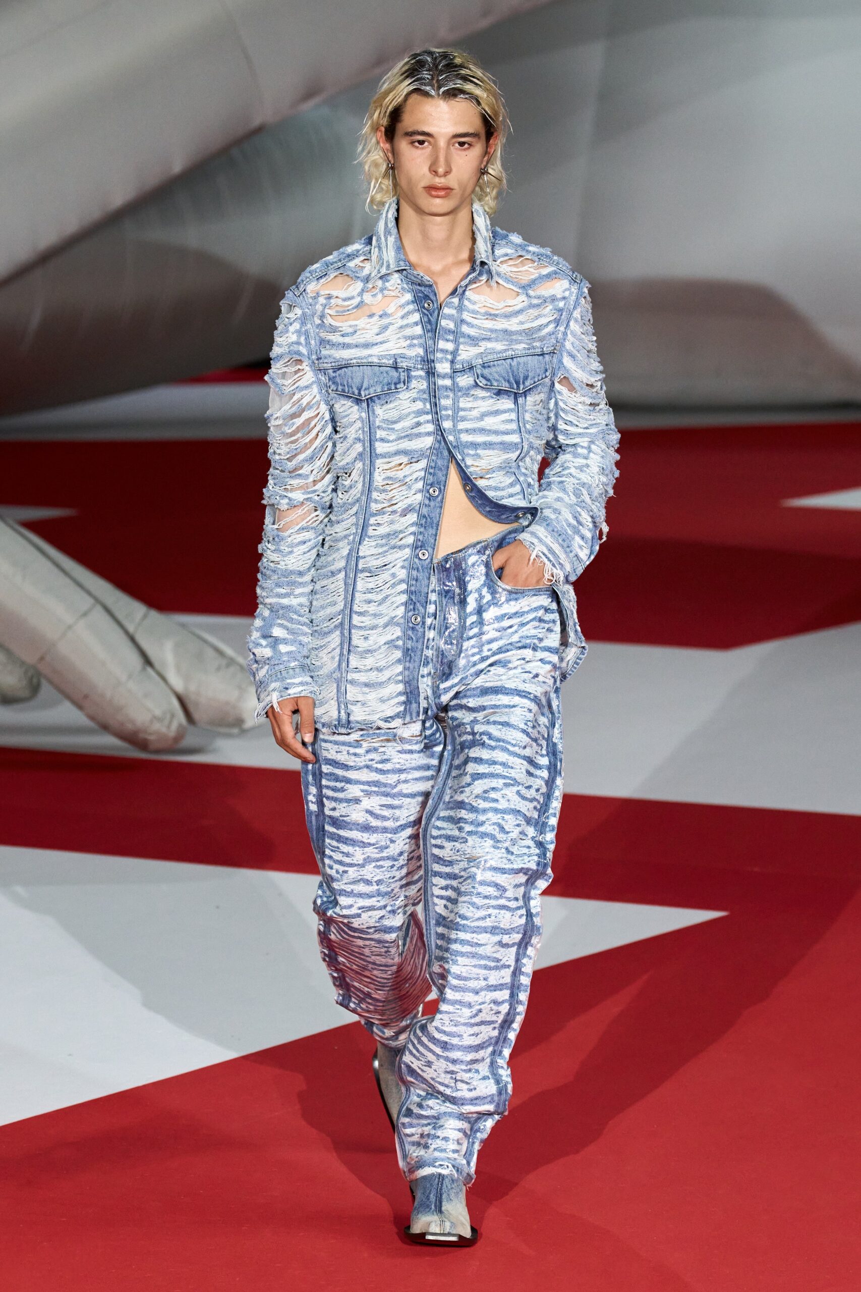 Diesel S/S 23 Look 17