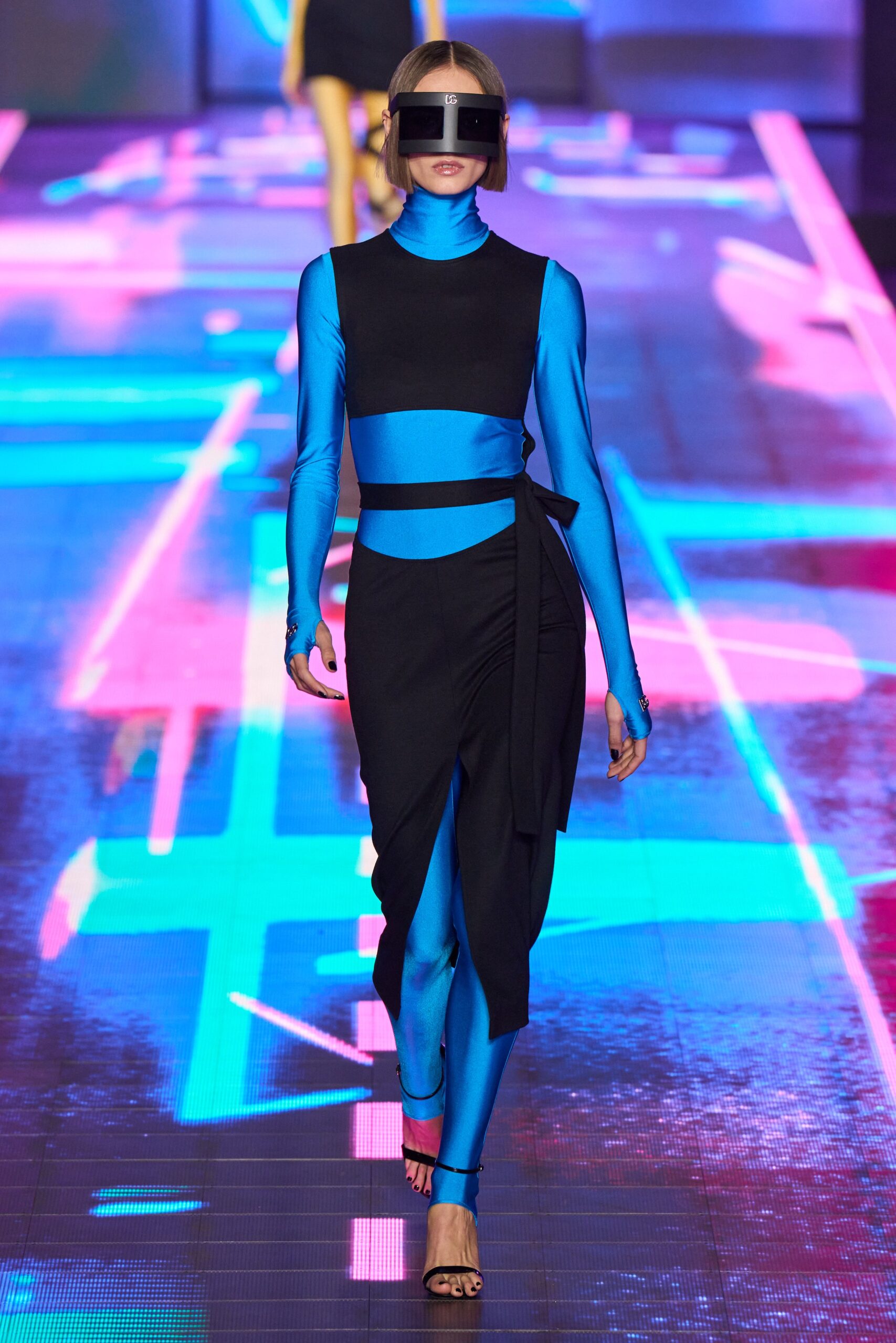 Dolce & Gabbana F/W 22 Look 17
