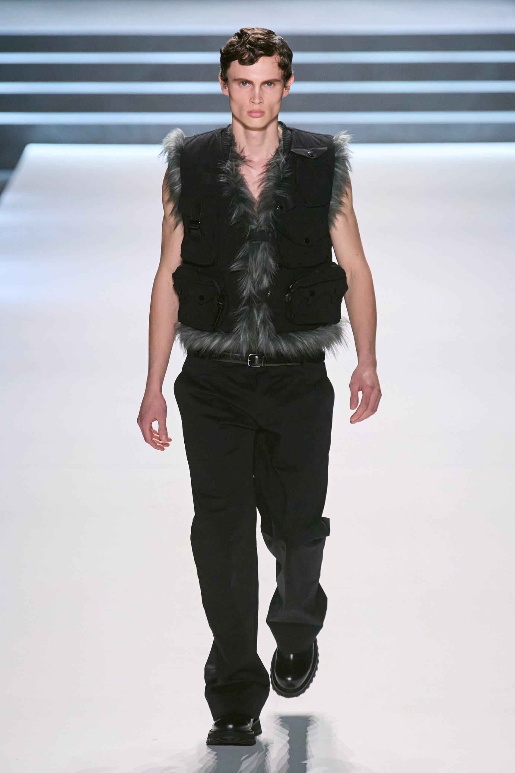 Dolce & Gabbana F/W 23 Menswear Look 17