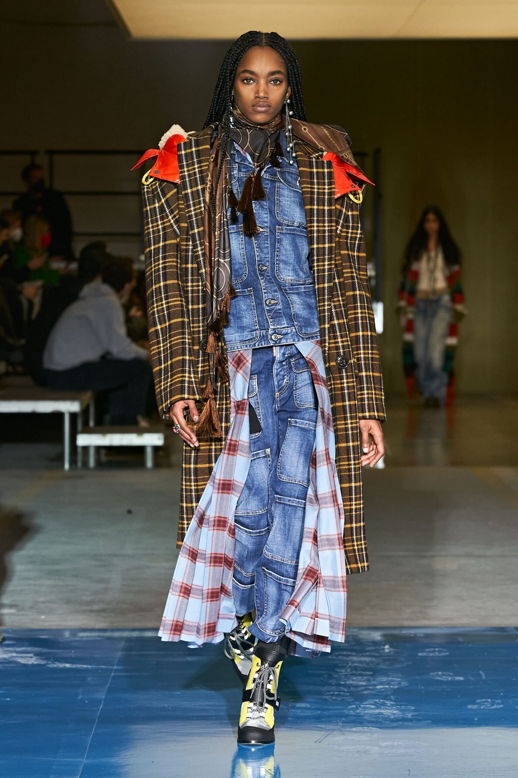 Dsquared2 F/W 22 Look 17