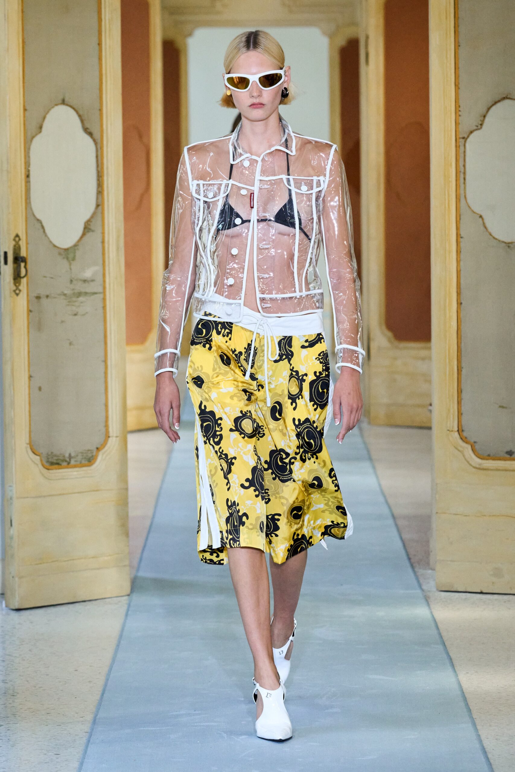 Dsquared2 S/S 23 Look 17