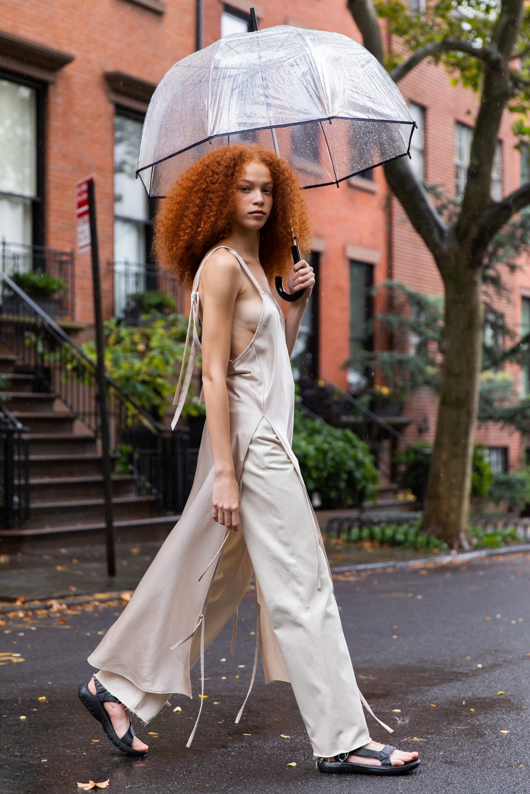 Deveaux S/S 21 Look 18